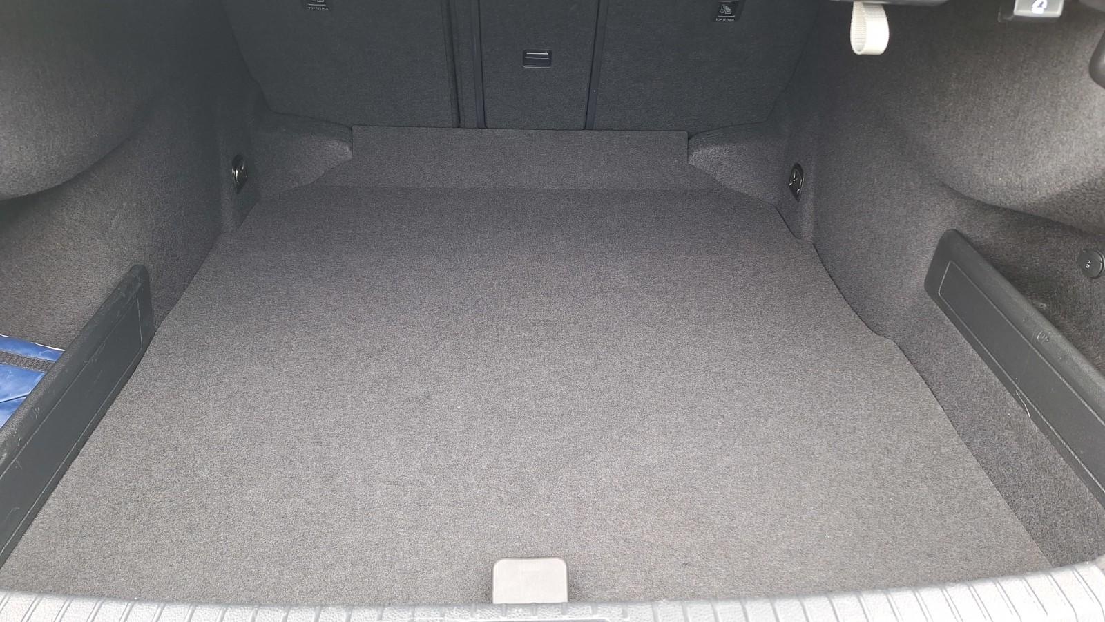SalonPL serwis ASO 1.5TSI 150KM bezwypadkow pakiety kamera łopatki VAT 35