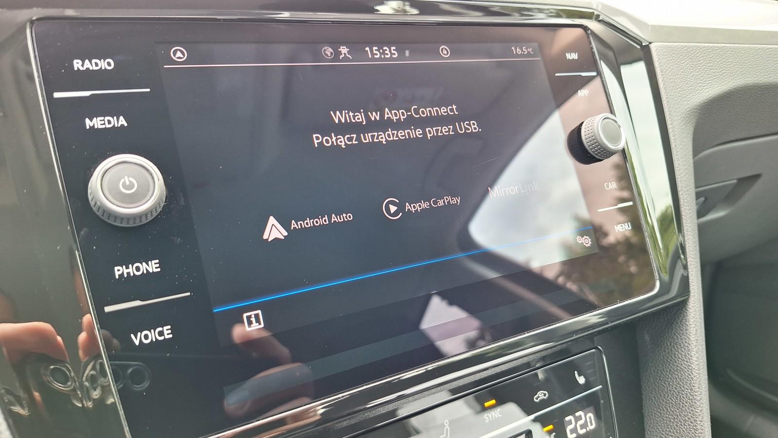 SalonPL serwis ASO 1.5TSI 150KM bezwypadkow pakiety kamera łopatki VAT 25