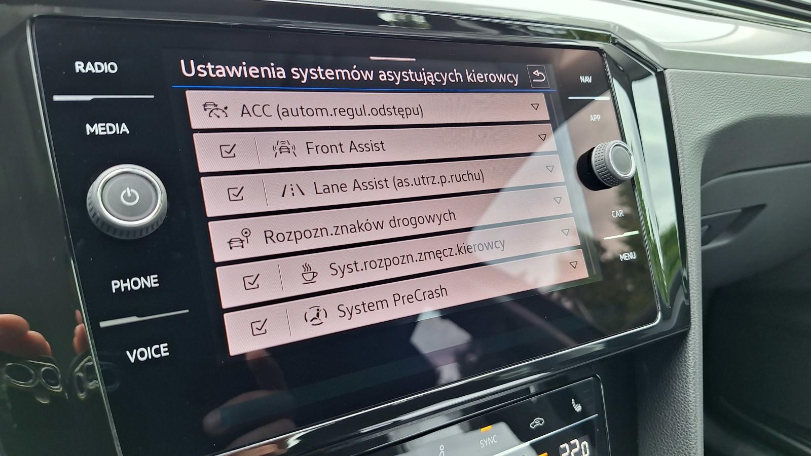 SalonPL serwis ASO 1.5TSI 150KM bezwypadkow pakiety kamera łopatki VAT 23