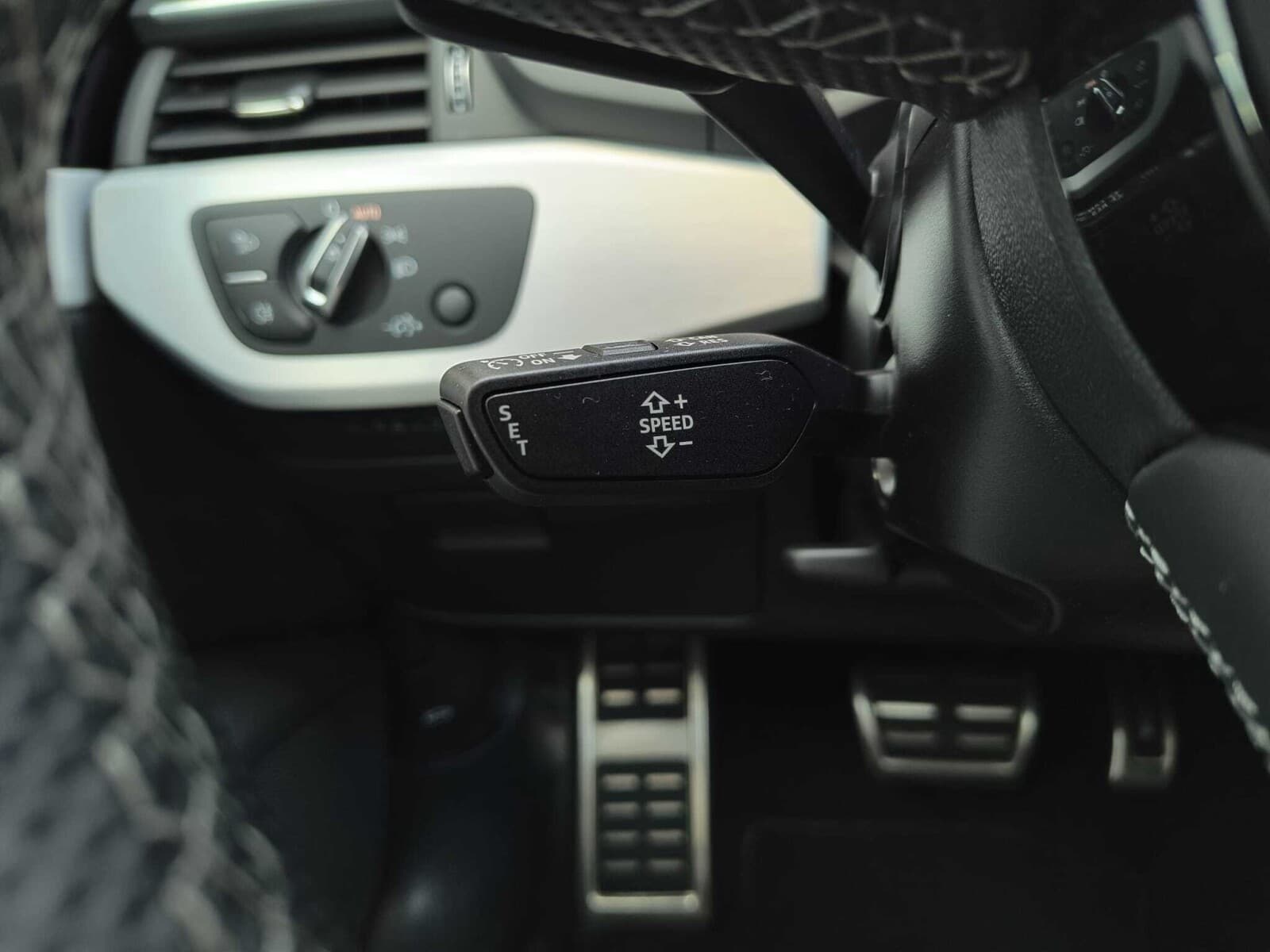 Audi A4 Limousine