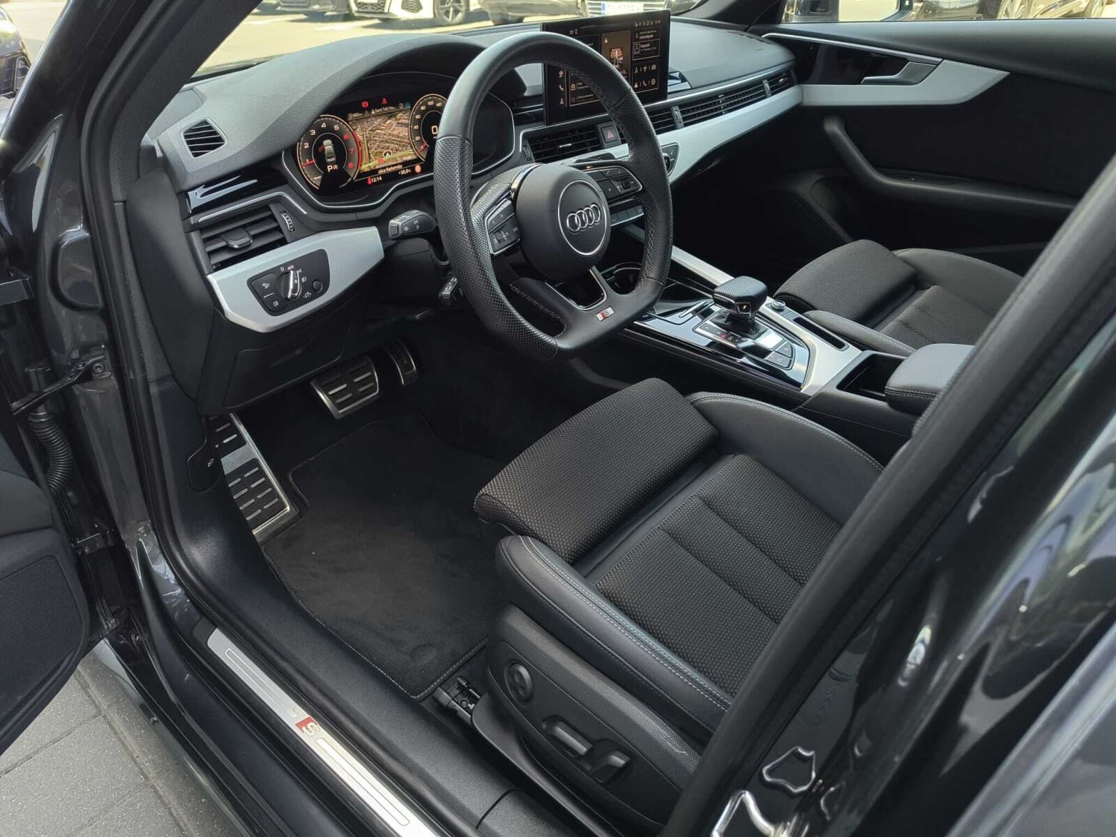 Audi A4 Limousine