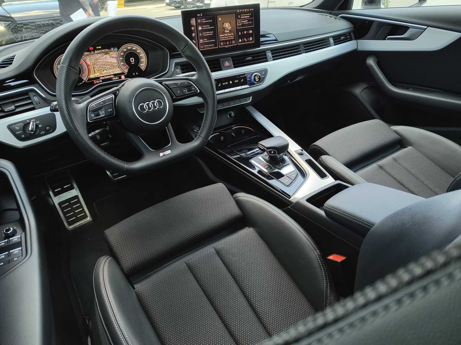 Audi A4 Limousine
