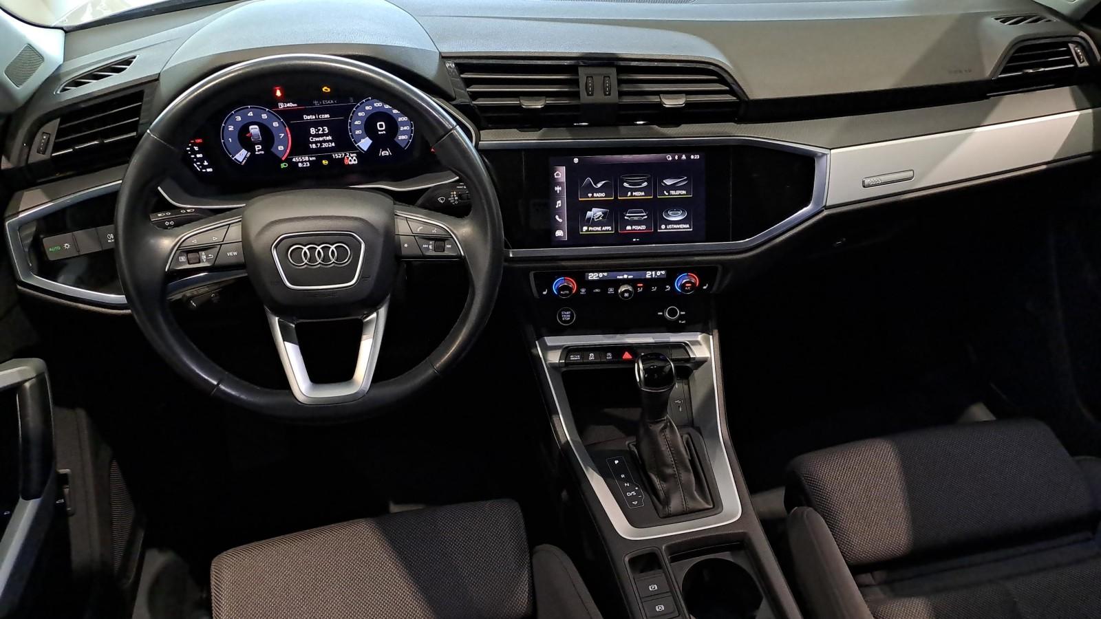 Audi Q3 Sportback null 12