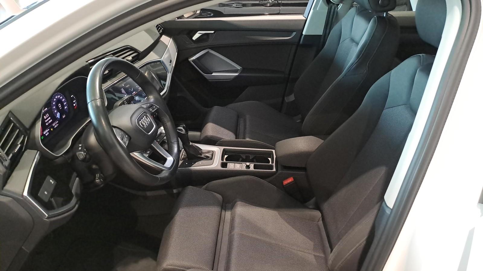Audi Q3 Sportback null 11