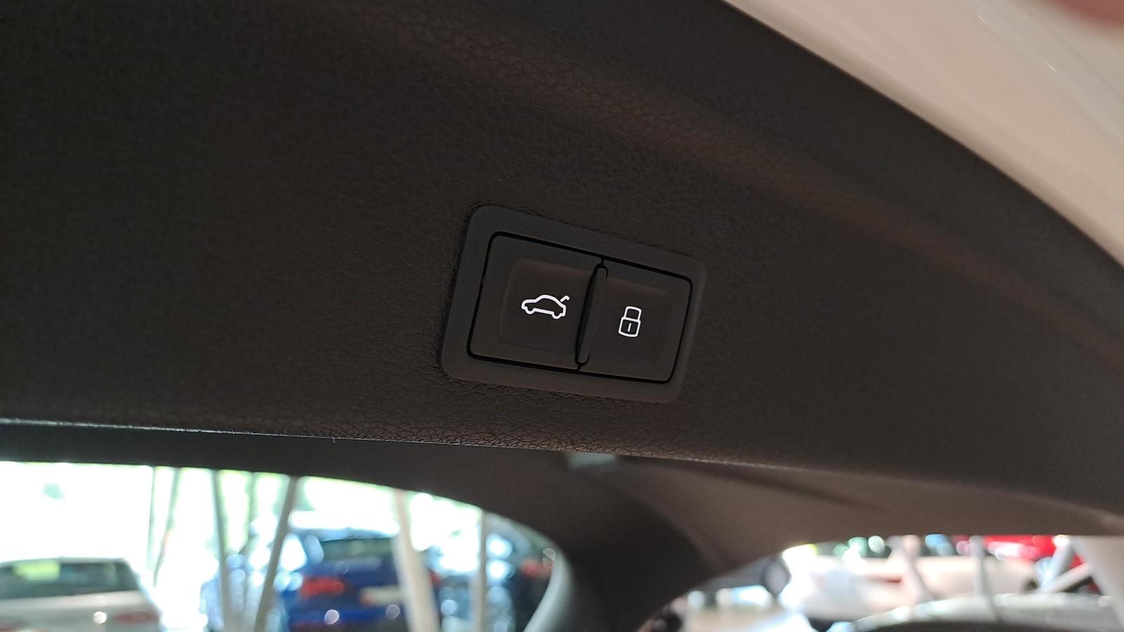 Audi Q3 Sportback null 18