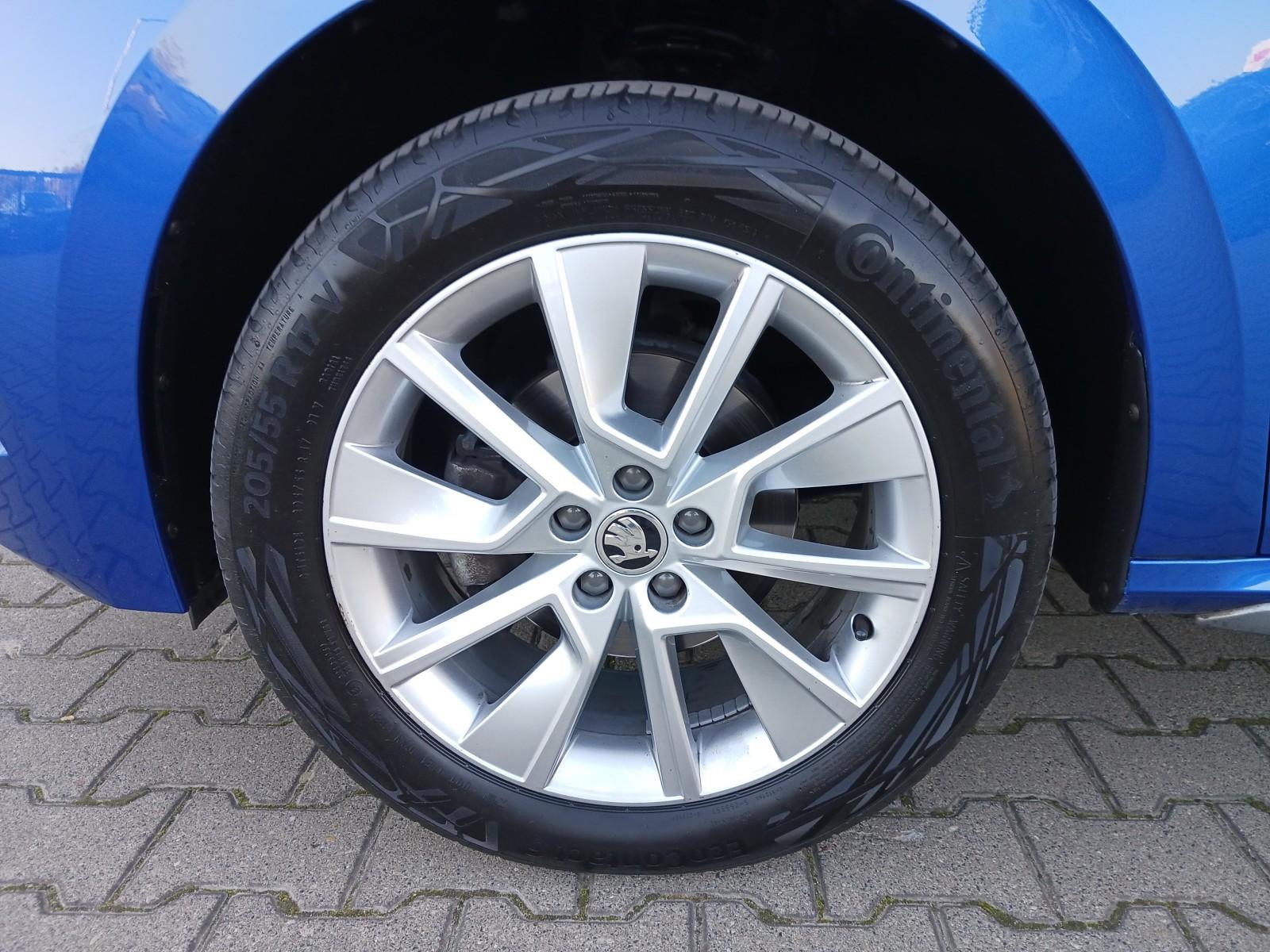1.0TSI Style DSG SalonPL SerwisASO Bezwyp. Full LED ACC Pakiety FV23 31