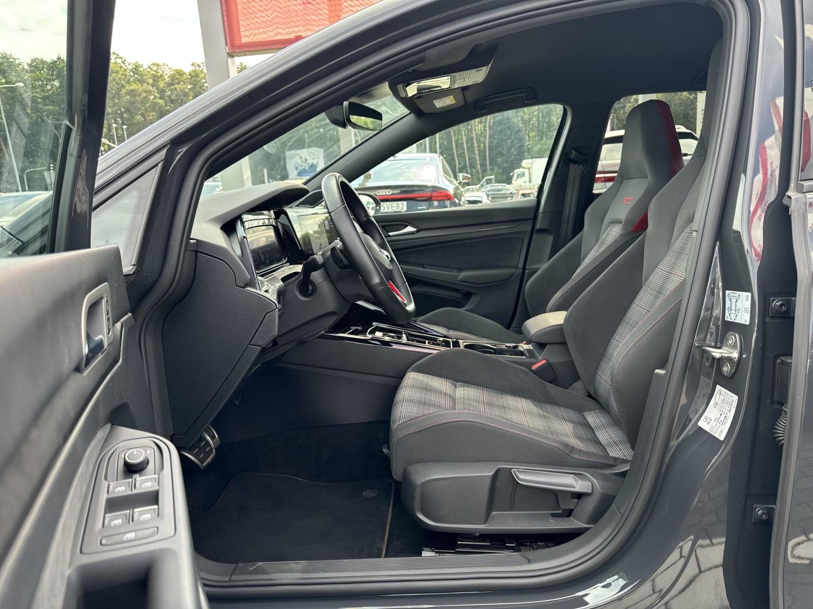 2.0 TSI 245 KM_Digital Cockpit_Light Assist_LED_App_Kamera_Harman/Kardon 9