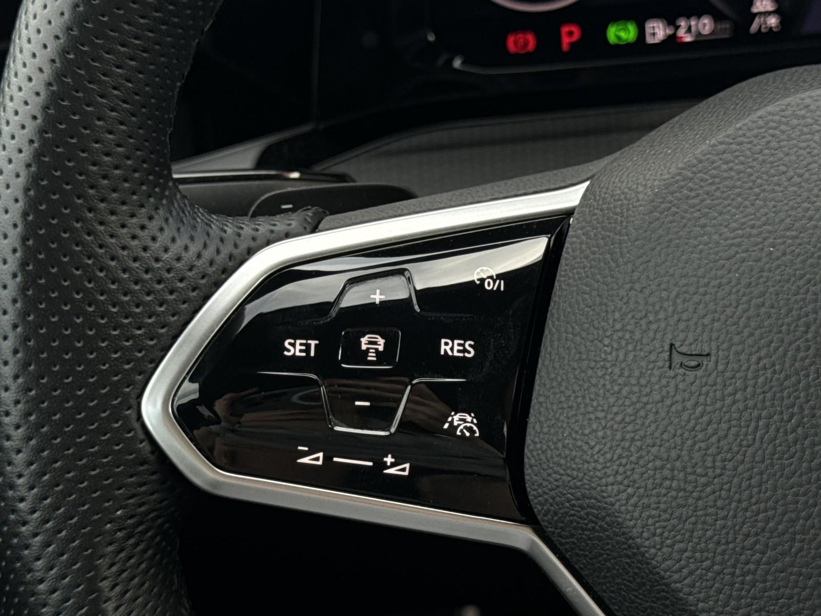 2.0 TSI 245 KM_Digital Cockpit_Light Assist_LED_App_Kamera_Harman/Kardon 26