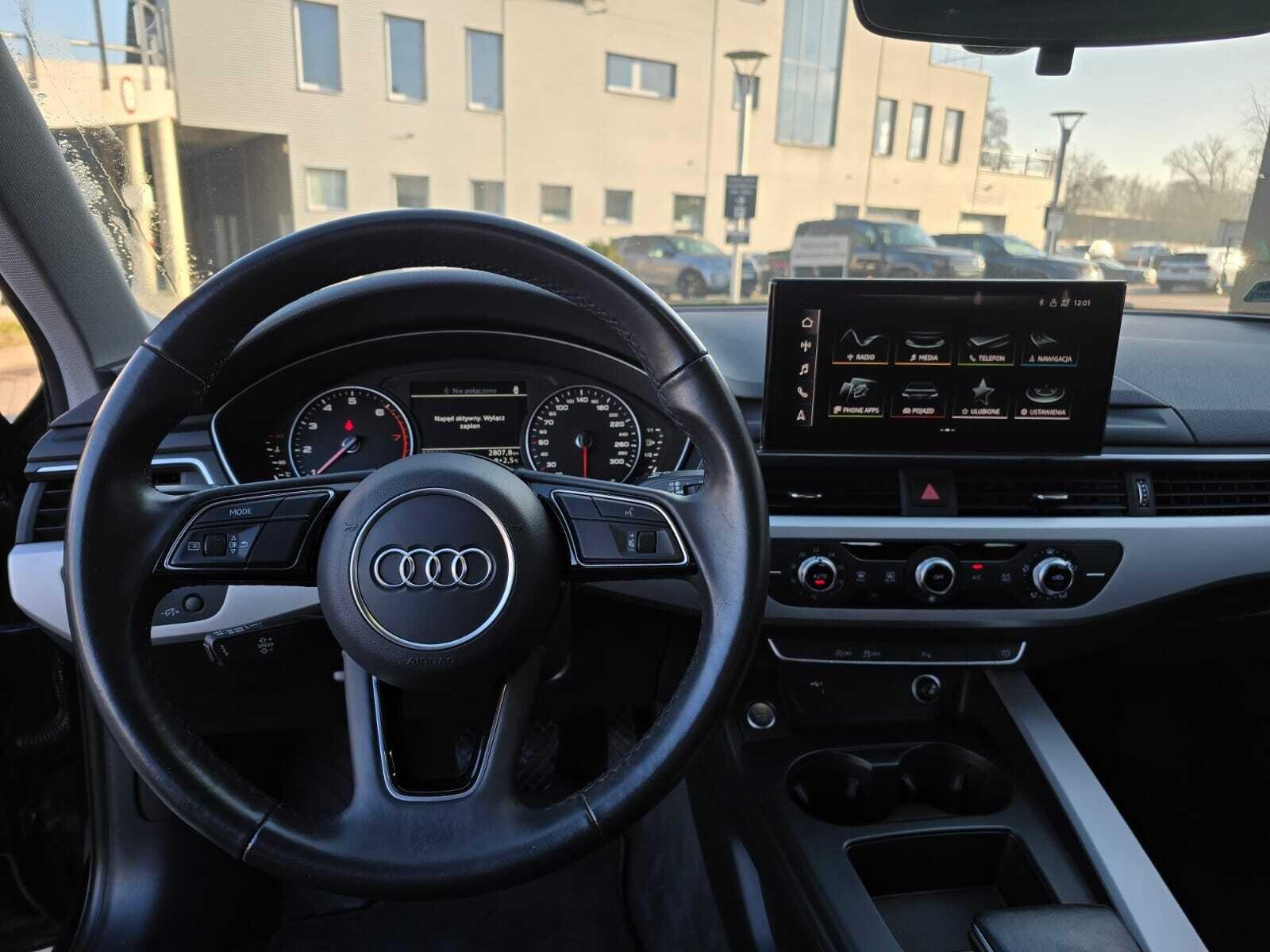 A4 35 TFSI S tronic 150KM 9