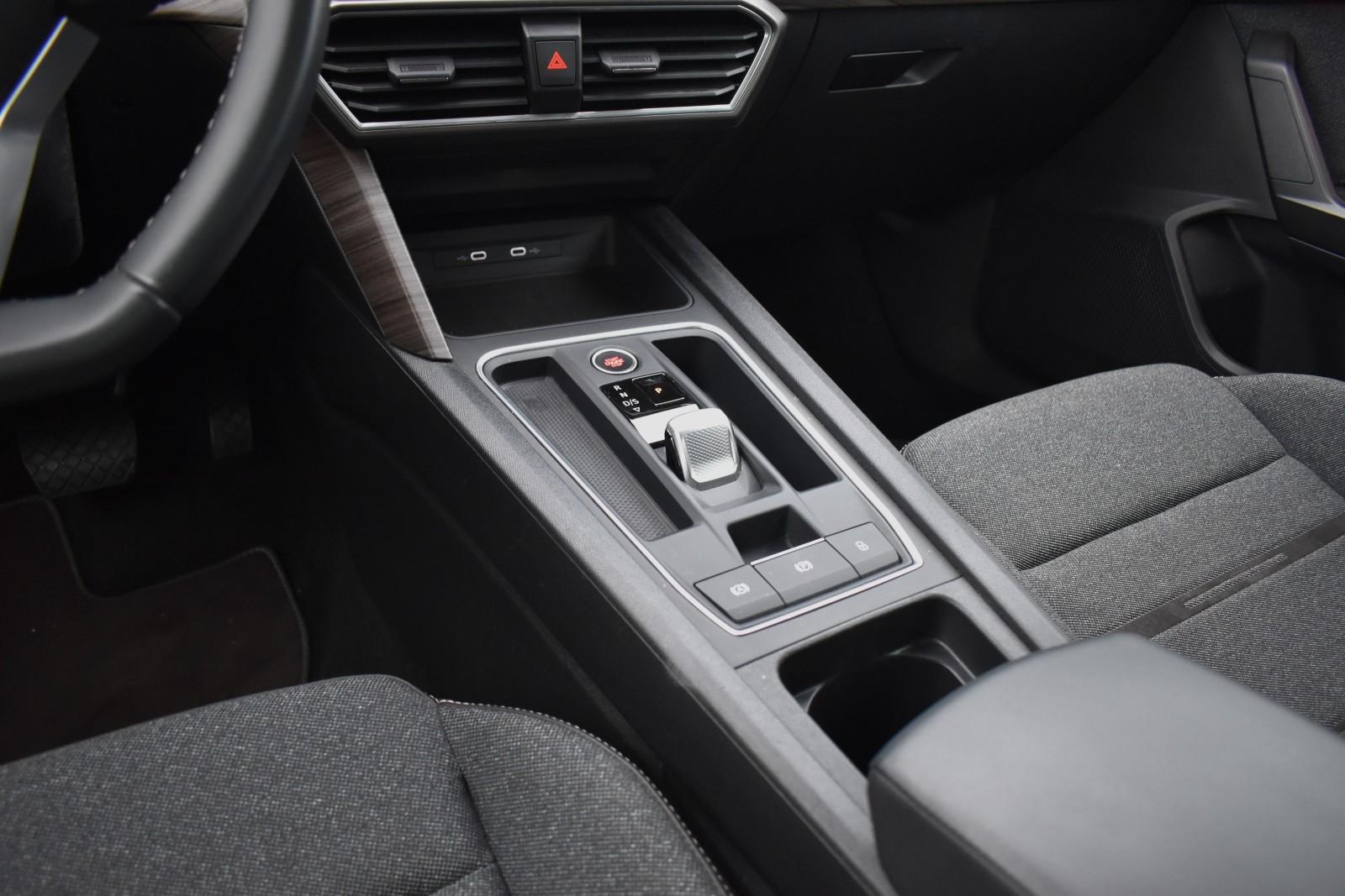 SalonPL ST 150KM TDI DSG PAKIETY Kamera Asystent Parkowania VAT23% 28