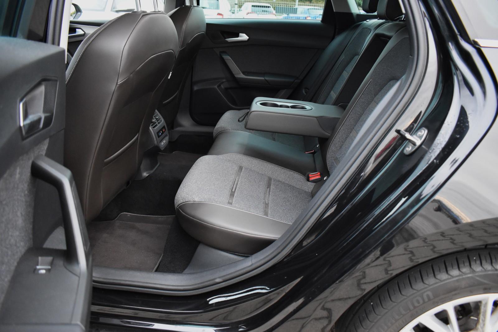SalonPL ST 150KM TDI DSG PAKIETY Kamera Asystent Parkowania VAT23% 22