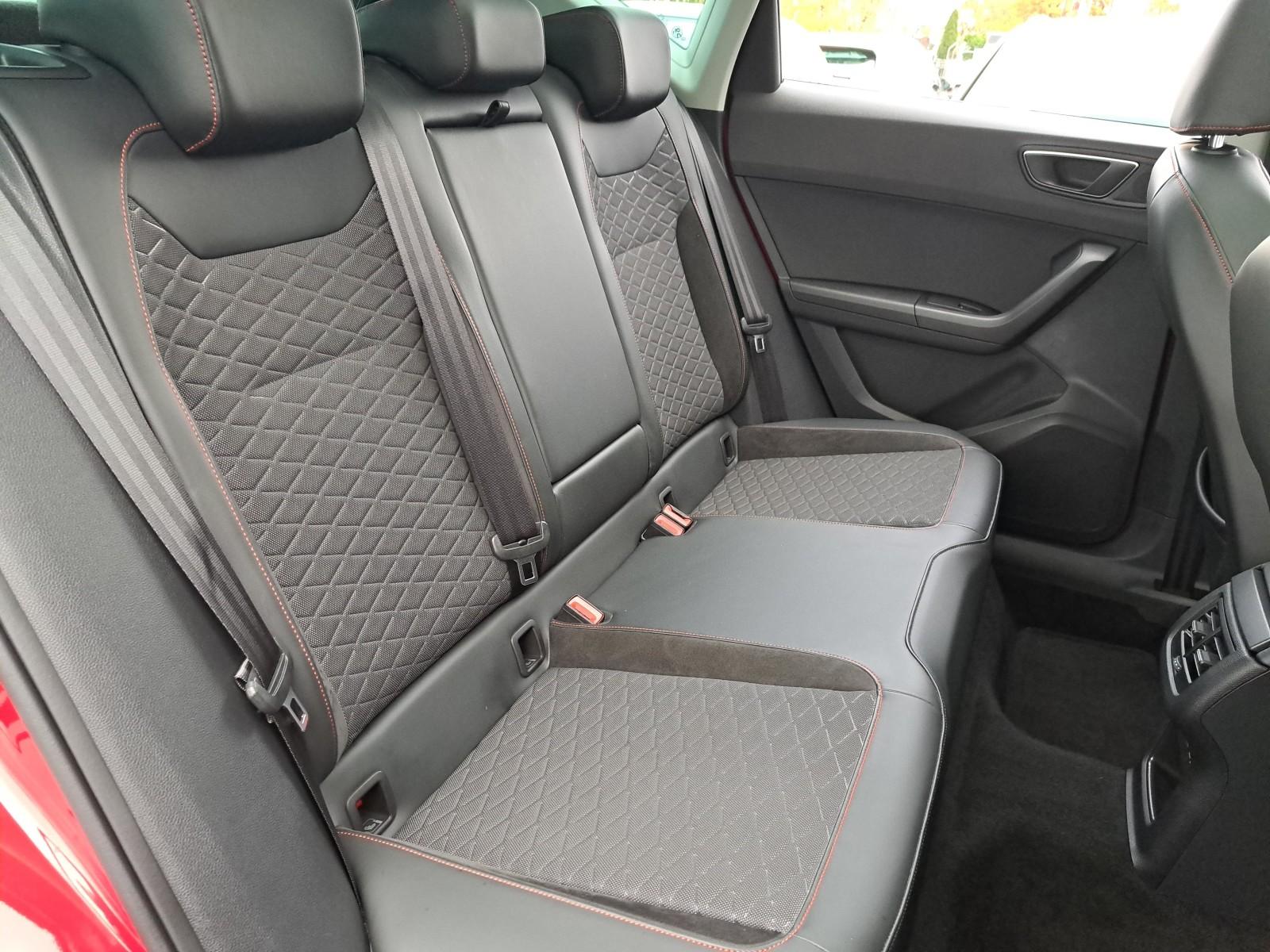 FR 2.0TDI 150KM DSG BeatsAudio PANORAMA LED HAK Kamera ASO Alu19' FV23% 15