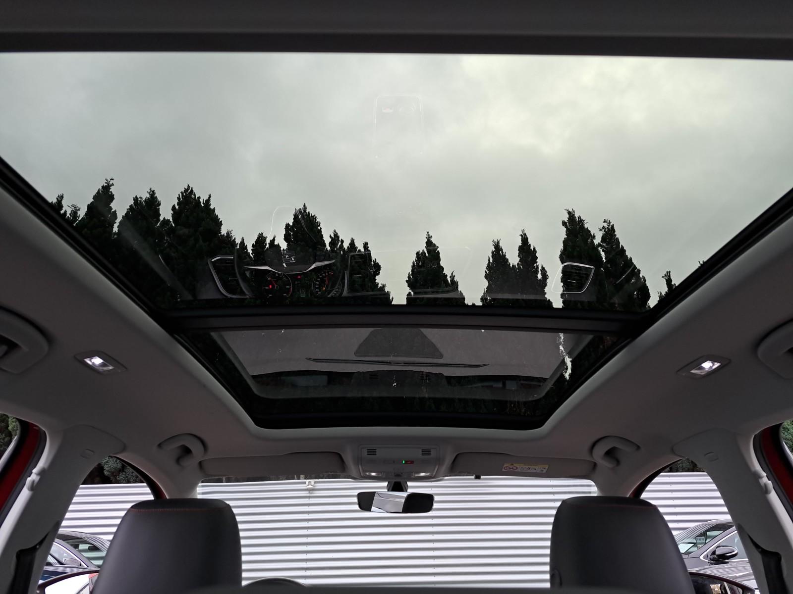 FR 2.0TDI 150KM DSG BeatsAudio PANORAMA LED HAK Kamera ASO Alu19' FV23% 33