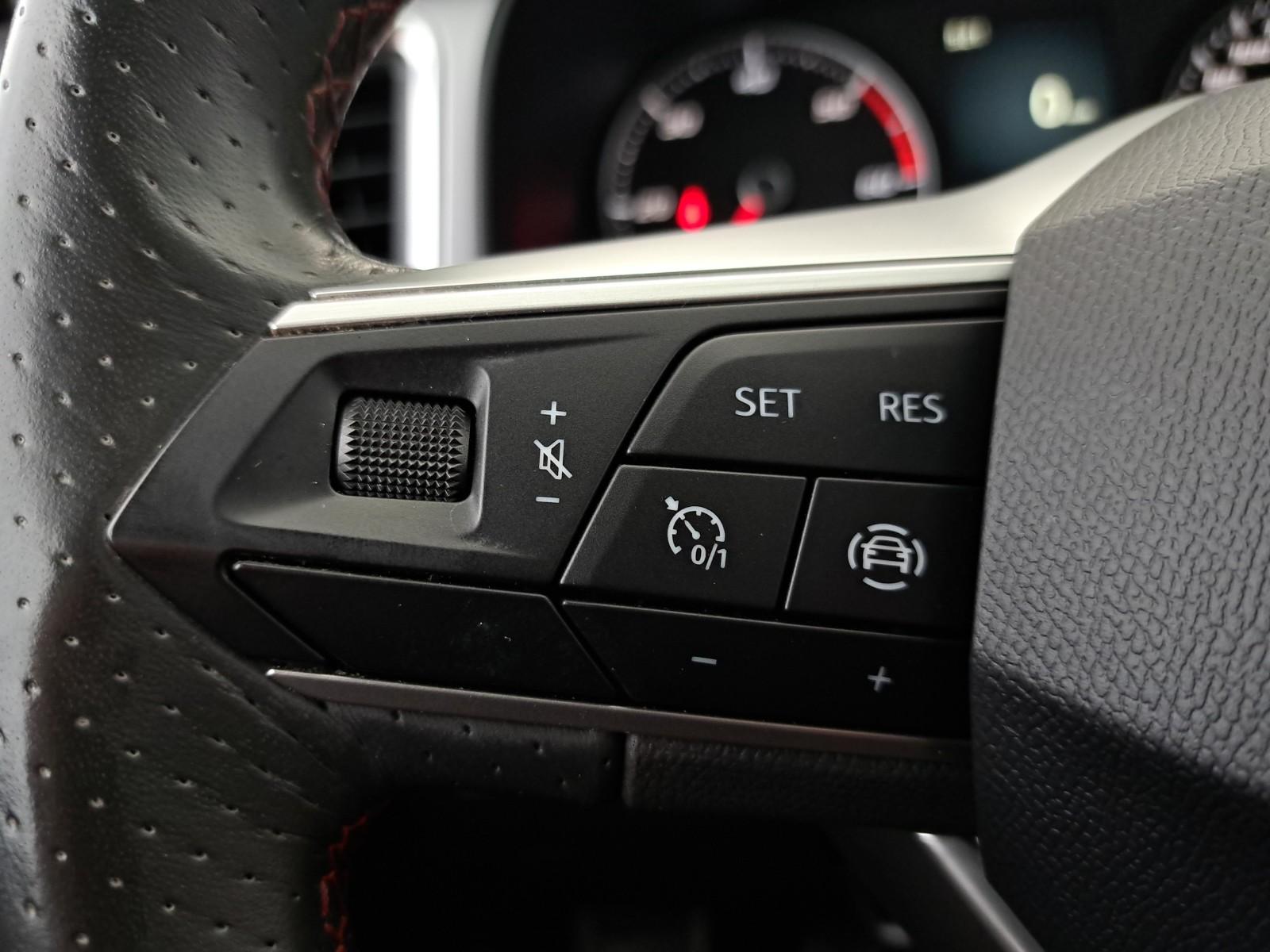 FR 2.0TDI 150KM DSG BeatsAudio PANORAMA LED HAK Kamera ASO Alu19' FV23% 20
