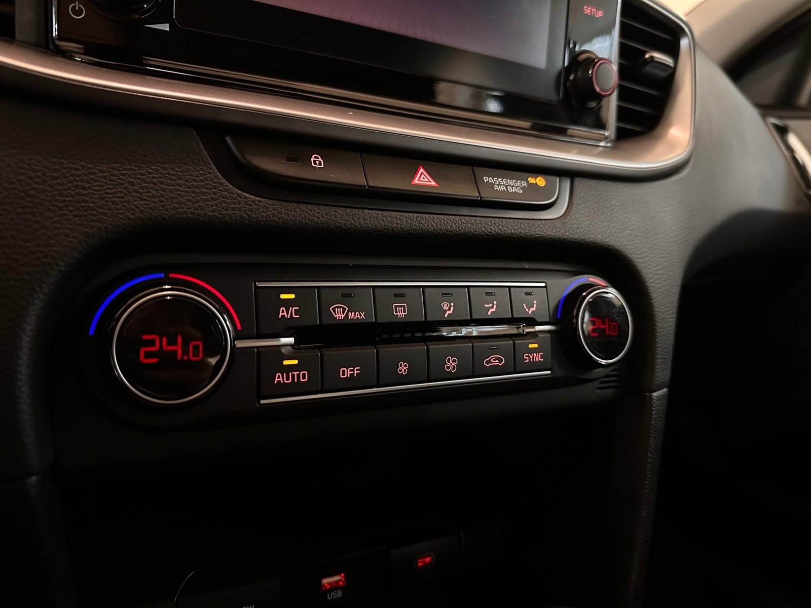 1.5T-GDI 160KM | Kamera | Isofix | fullLED | Tryb SPORT 25