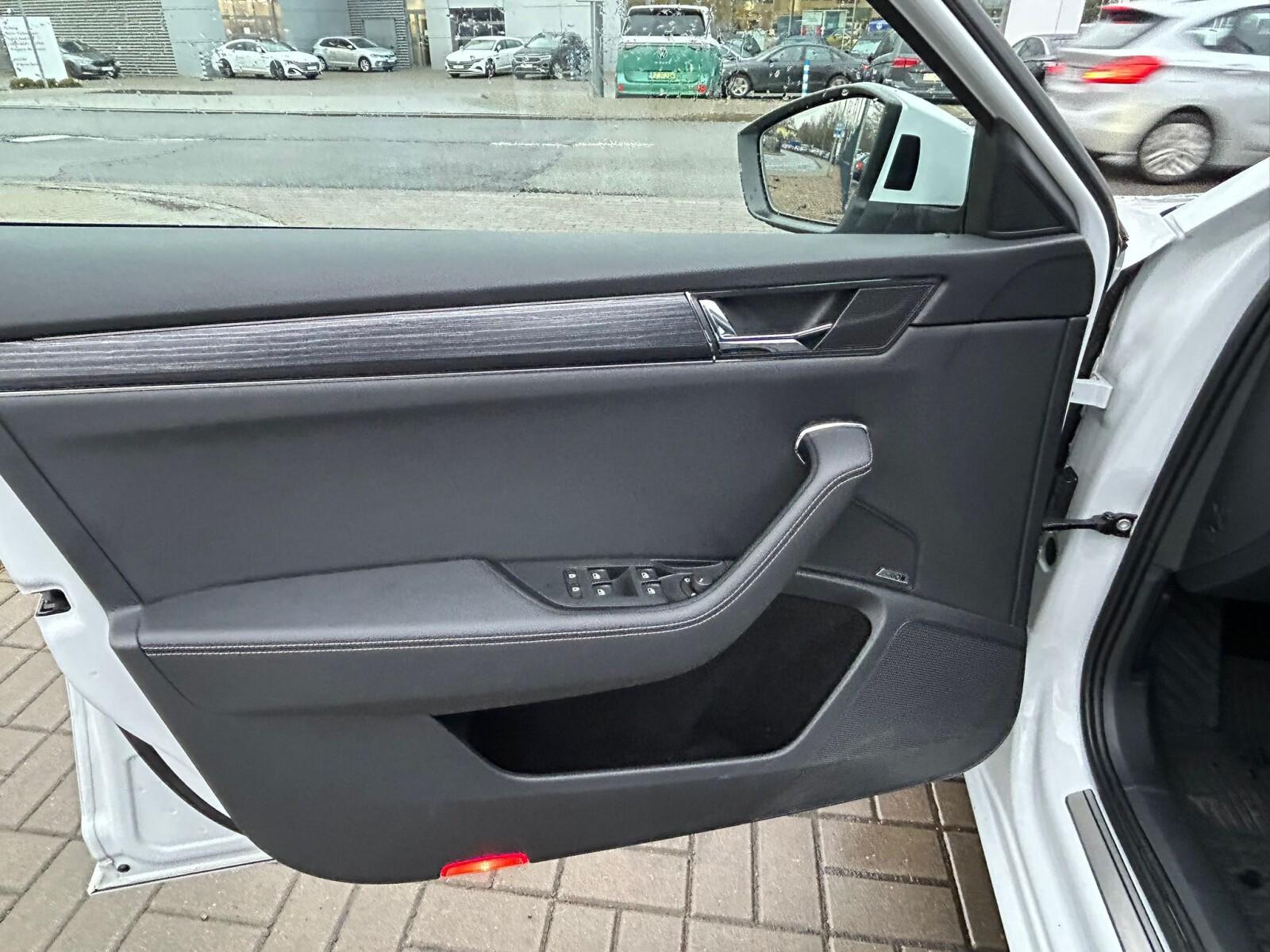 TSI 190KM Style | CANTON | Nawigacja | Hak | DCC | Salon PL | FV23% 18
