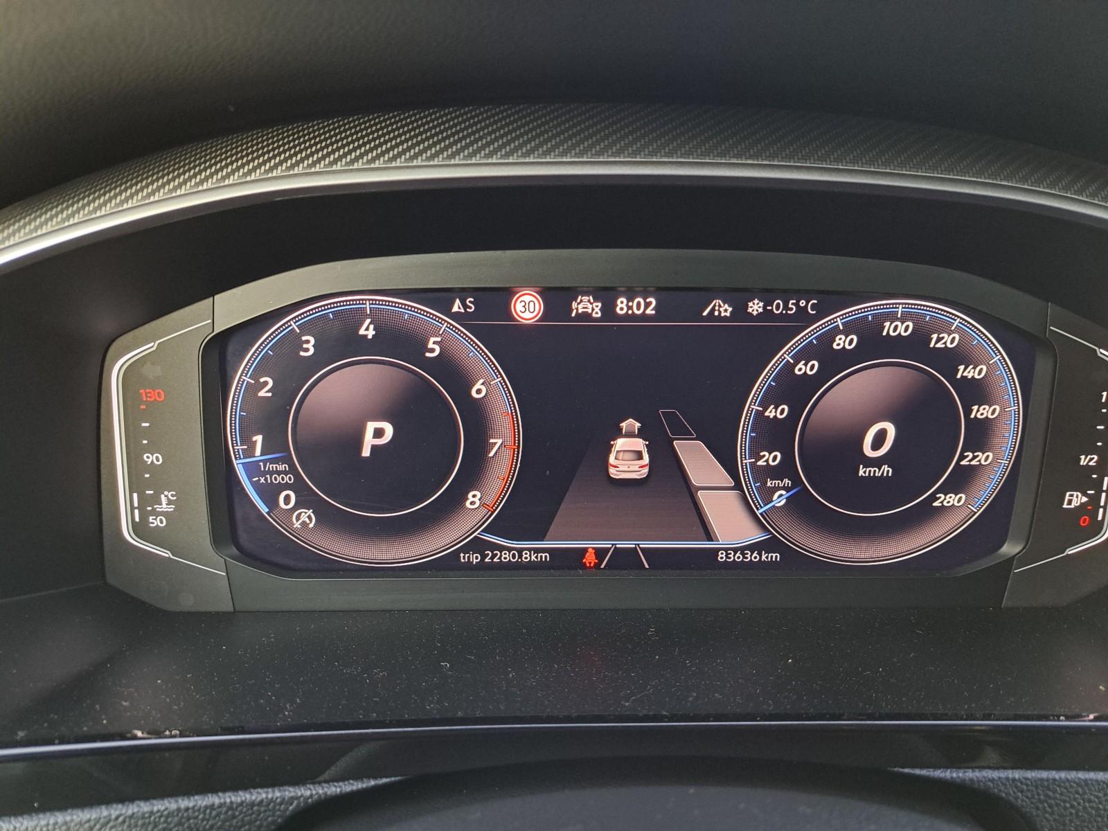 ELEGANCE 4Motion DSG Keyless Lane Assist LED Cyfrowe zegary Kamera APP 13