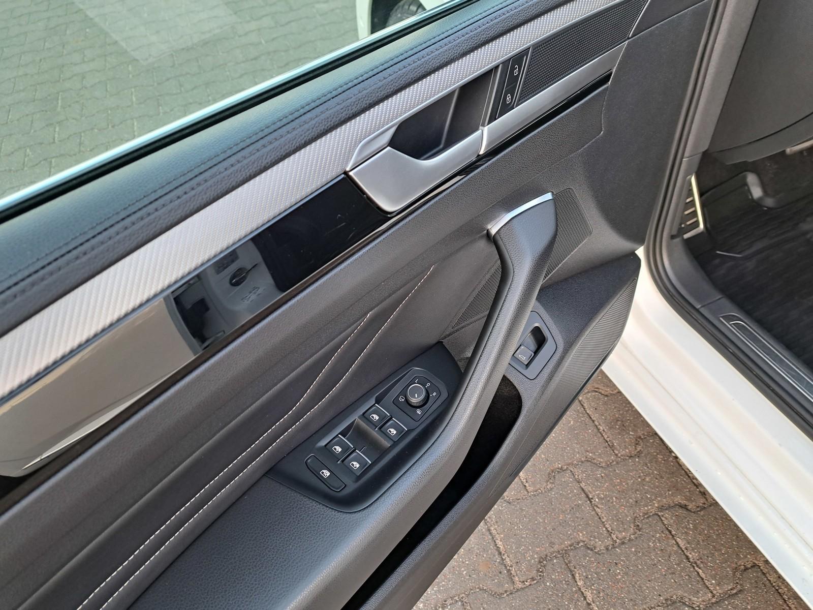 ELEGANCE 4Motion DSG Keyless Lane Assist LED Cyfrowe zegary Kamera APP 8