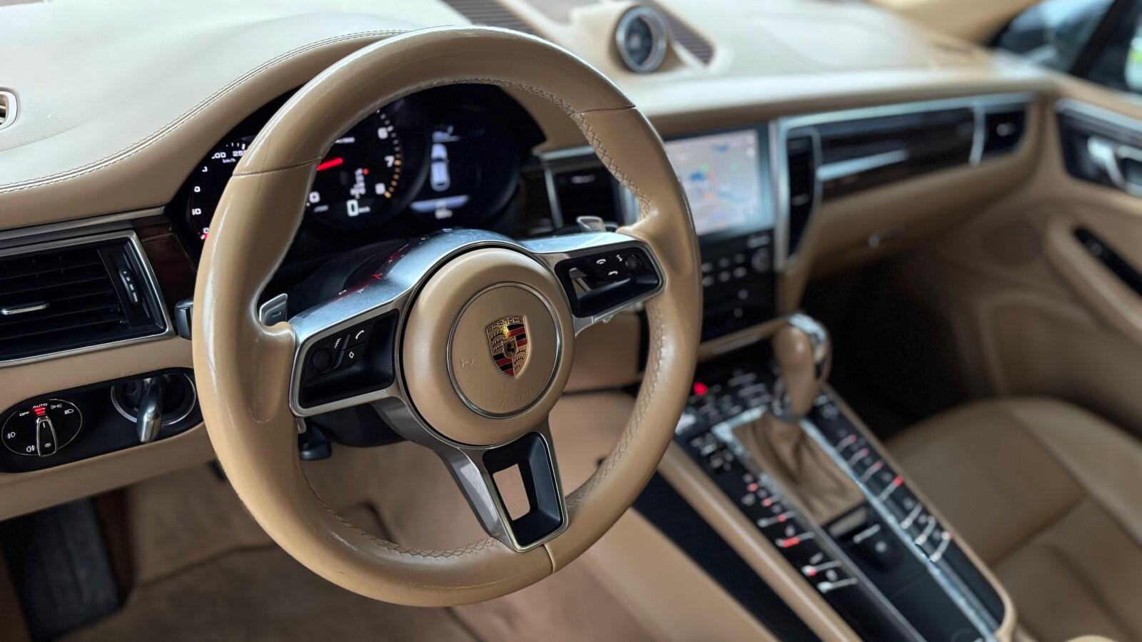 | PSM | AWD | PDLS Plus | Sport Chrono Porsche Centrum Szczecin 8