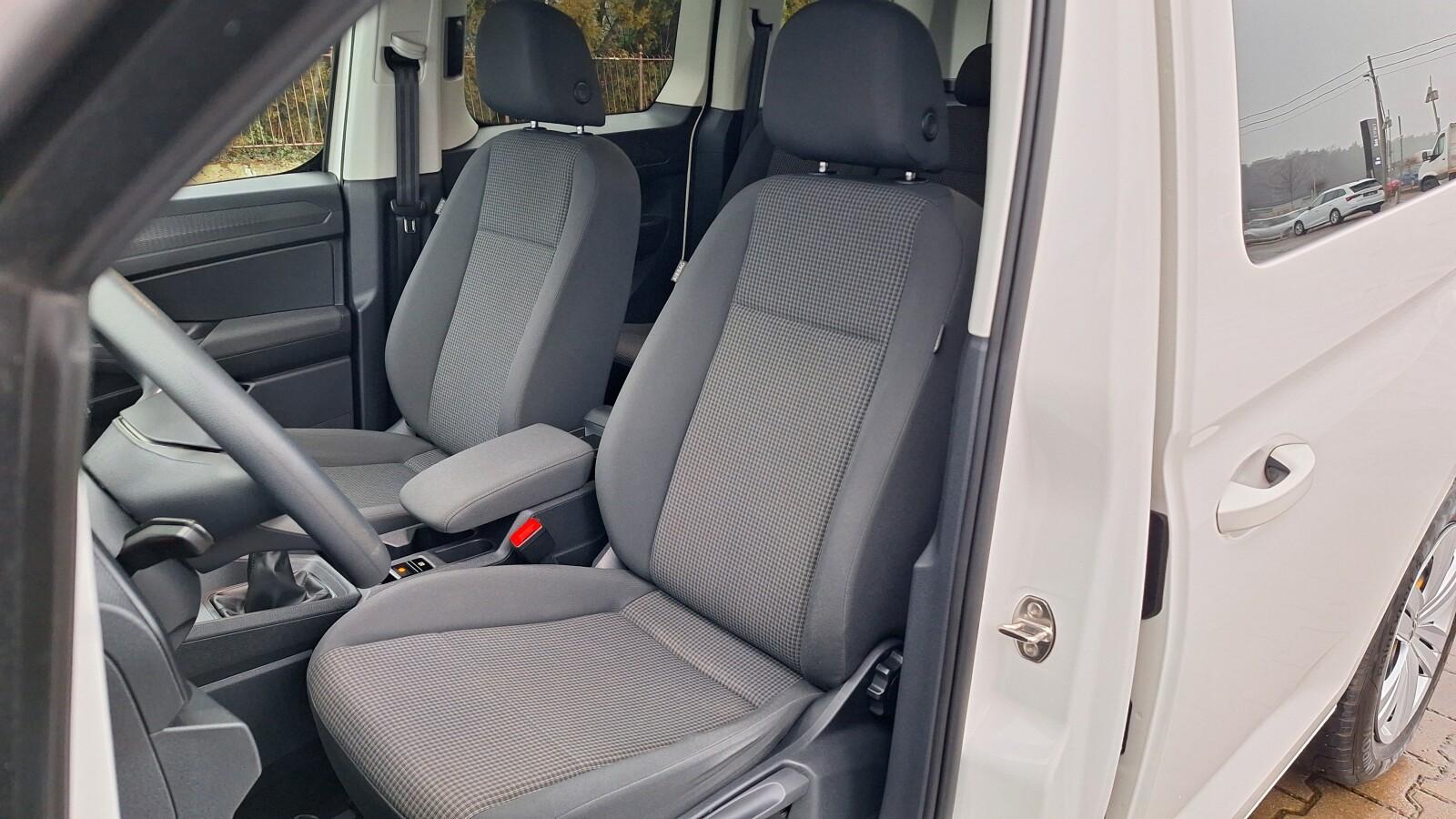 SalonPL serwis ASO 2.0TDI 102KM bezwypadkowy PDC tył tempomat VAT23% 12