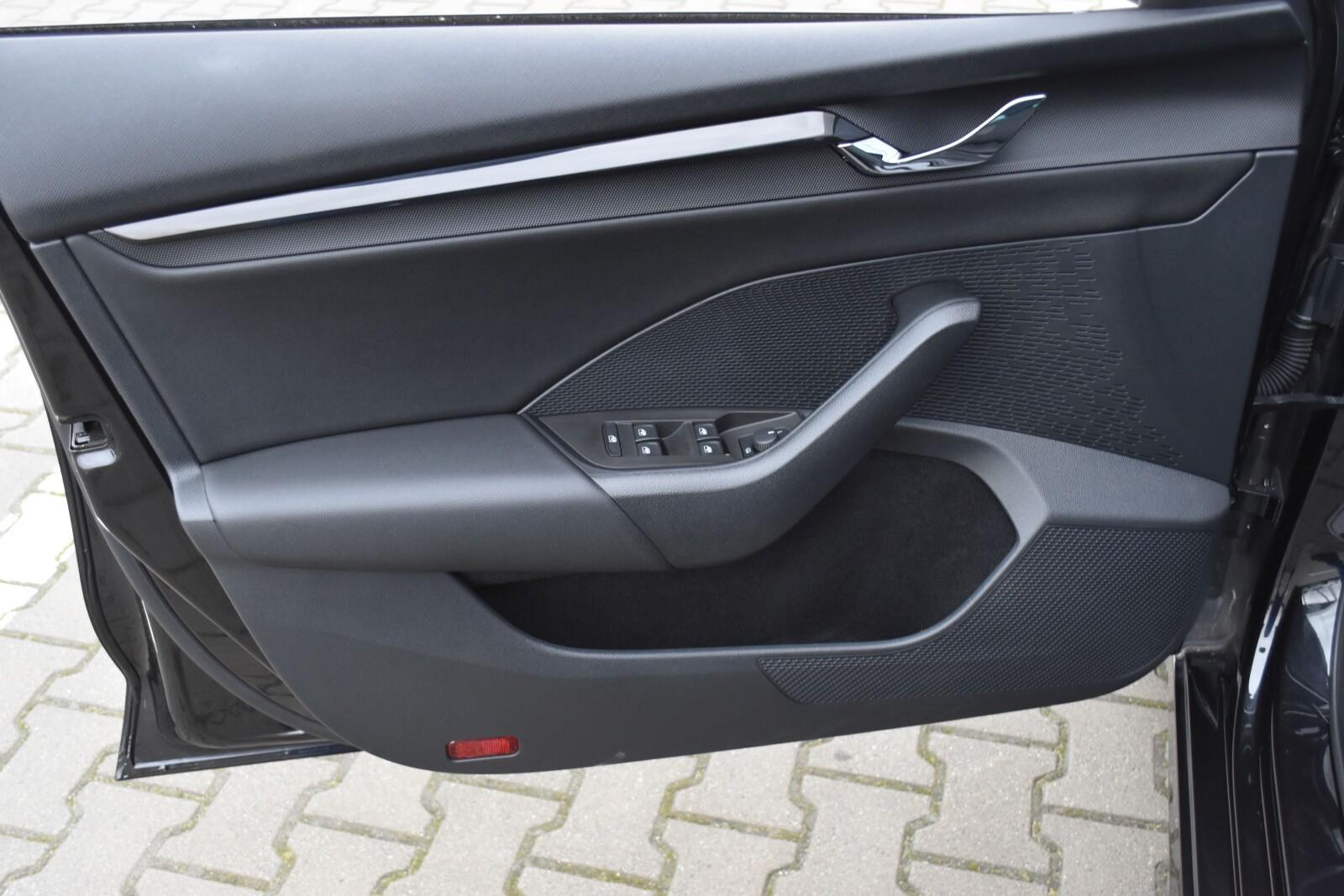 SalonPL 1.5TSI 150KM M-HEV DSG Ambition Combi Kessy Full Kamera VAT23% 19