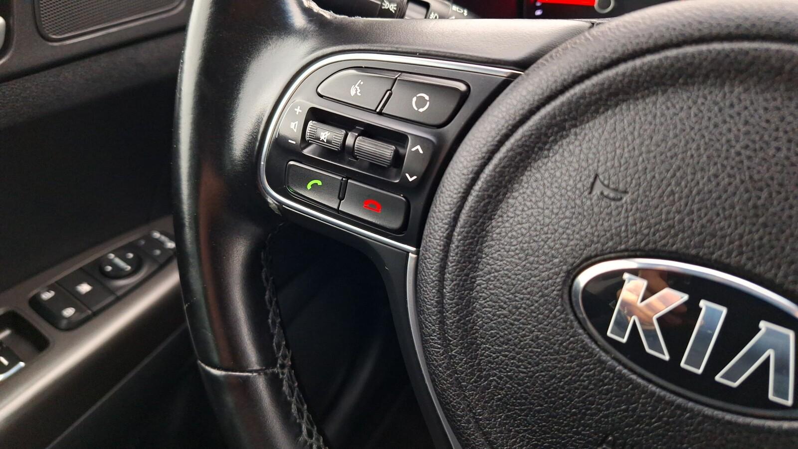 SalonPL serwis 1.6GDI 132KM bezwypadkowy navi grz.fotele kamera alufel 18
