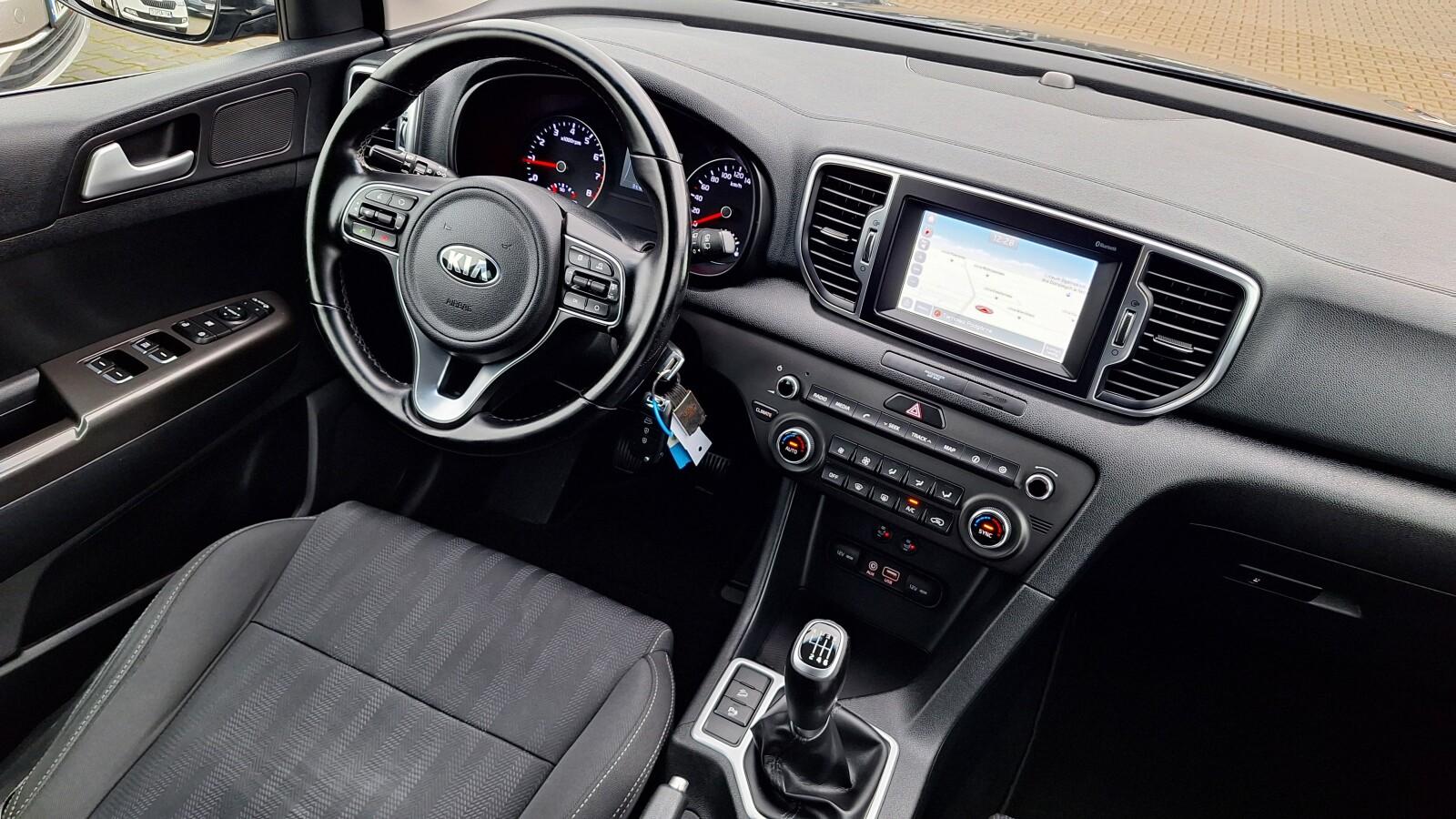 SalonPL serwis 1.6GDI 132KM bezwypadkowy navi grz.fotele kamera alufel 9