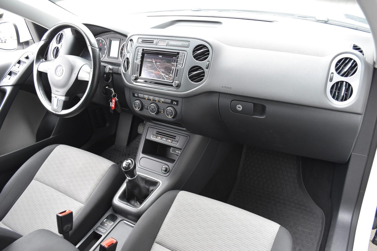 SalonPL 1.4TSI 125KM 17" Bi-Xenon Navi LED tył 1 właściciel ASO Dealer 10