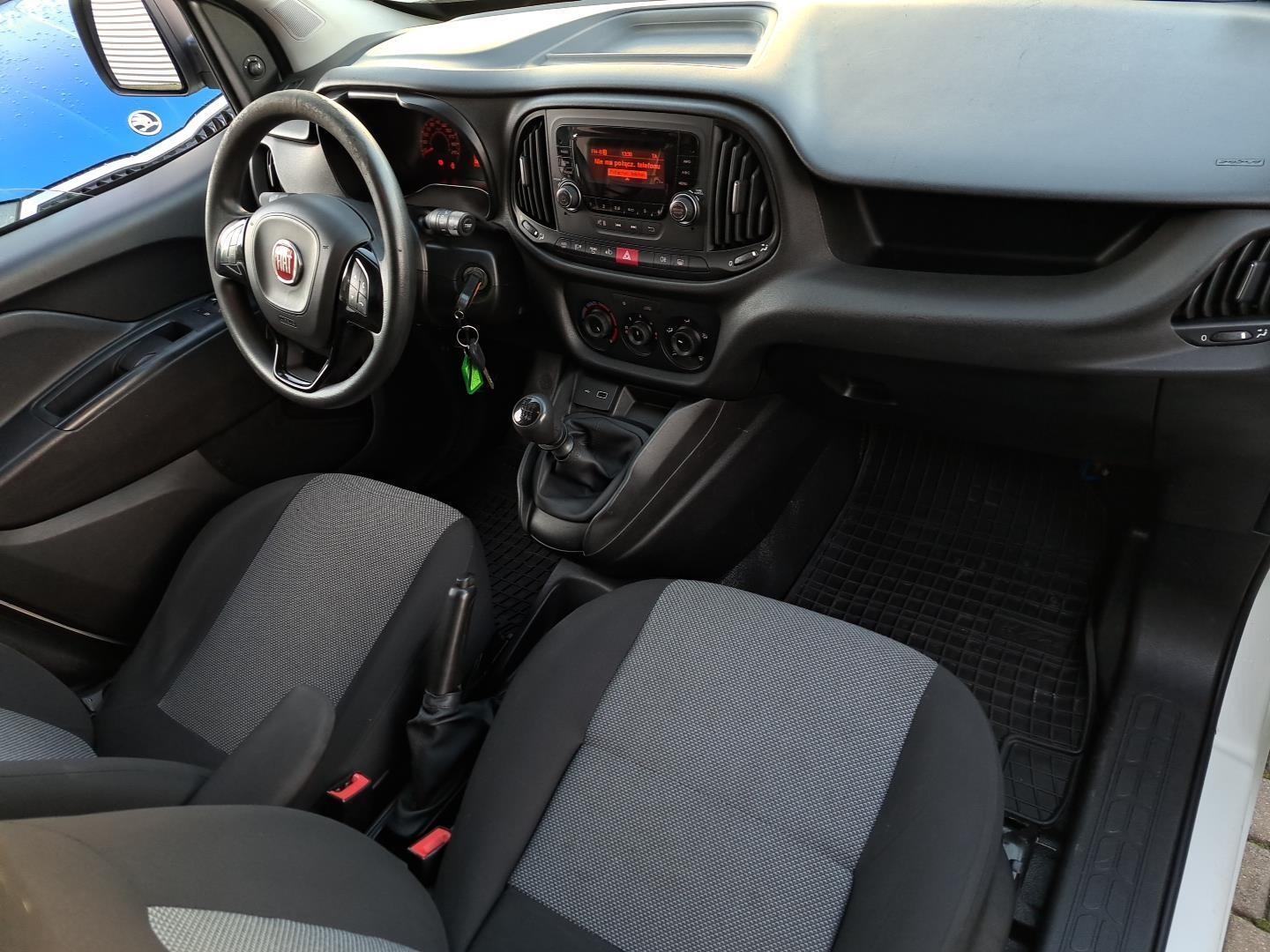 SalonPL CARGO 1.6 MultiJet 105KM MaxiBase BusinessPro Ciężarowy  FV23% 9