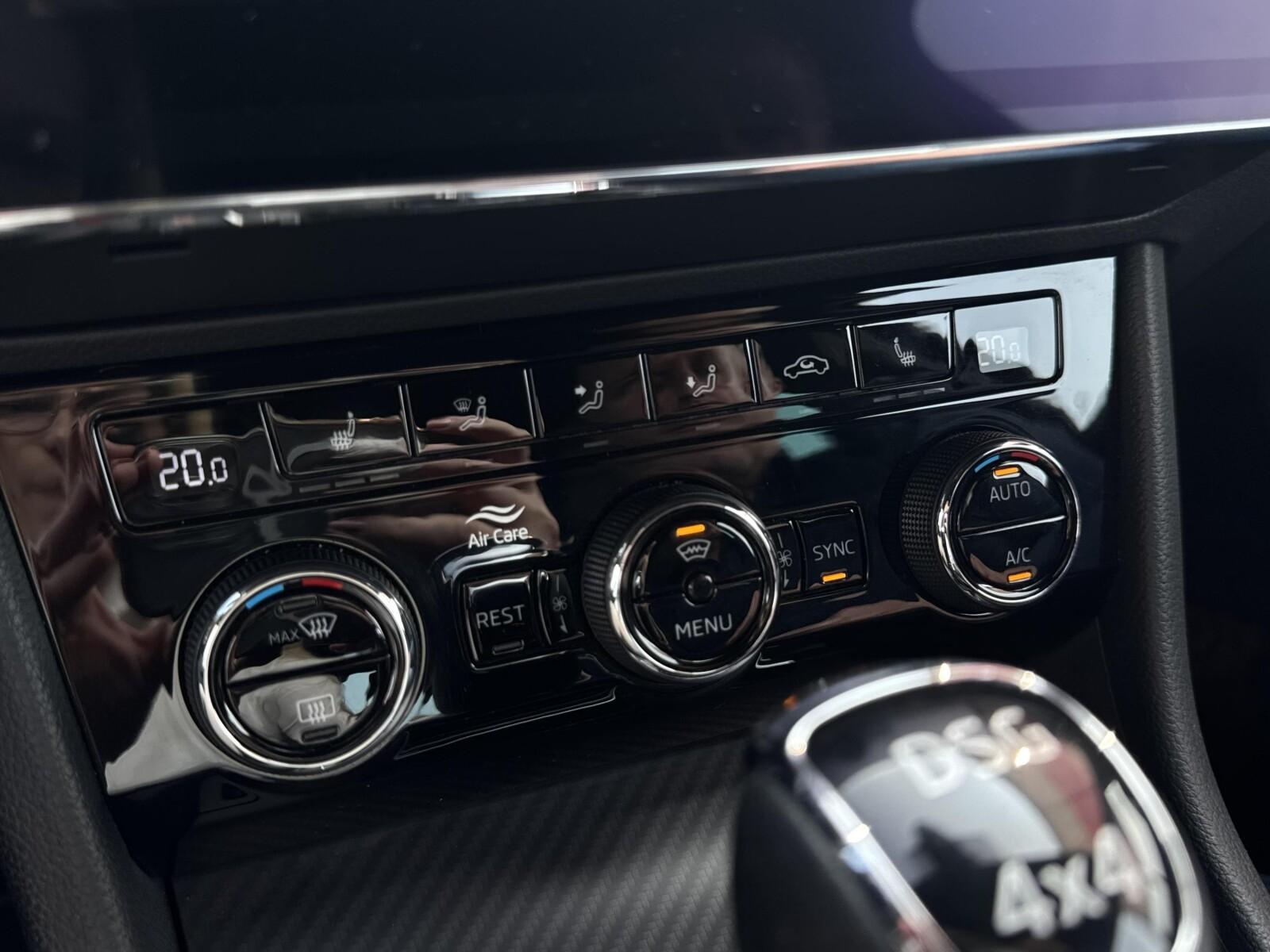 Sportline 272KM, Ambiente, Keyless, Tryby jazdy, Kamera, Grzana szyba 37