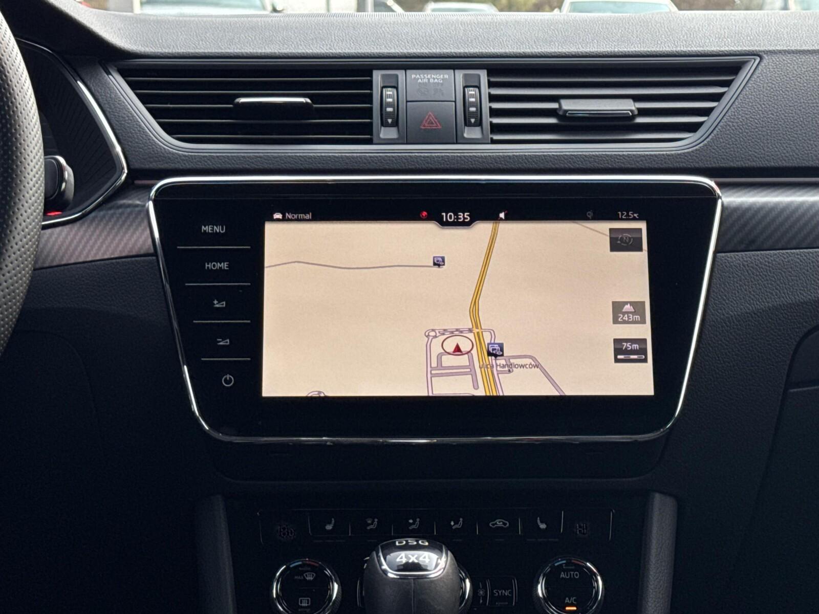 Sportline 272KM, Ambiente, Keyless, Tryby jazdy, Kamera, Grzana szyba 26