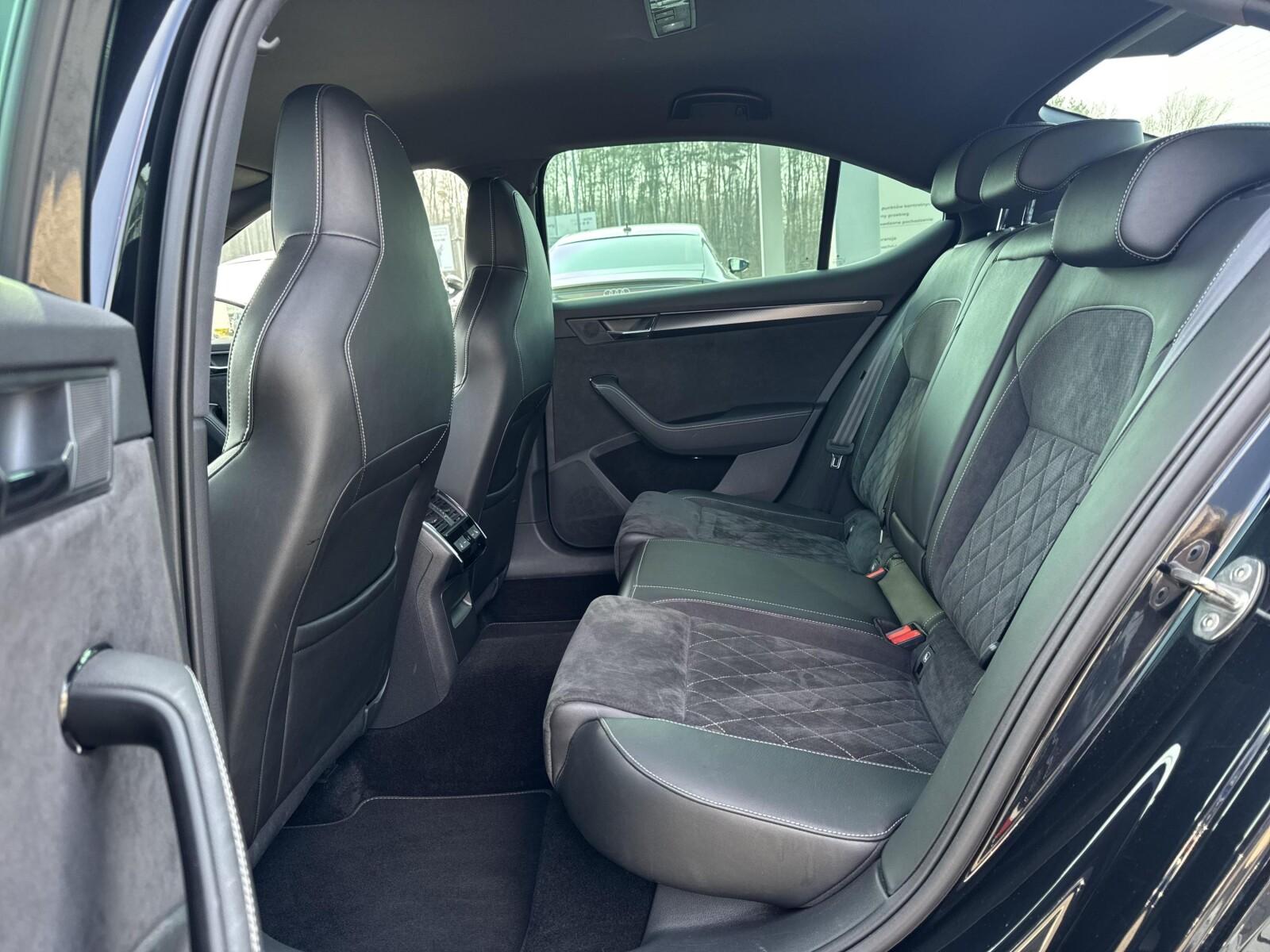 Sportline 272KM, Ambiente, Keyless, Tryby jazdy, Kamera, Grzana szyba 10