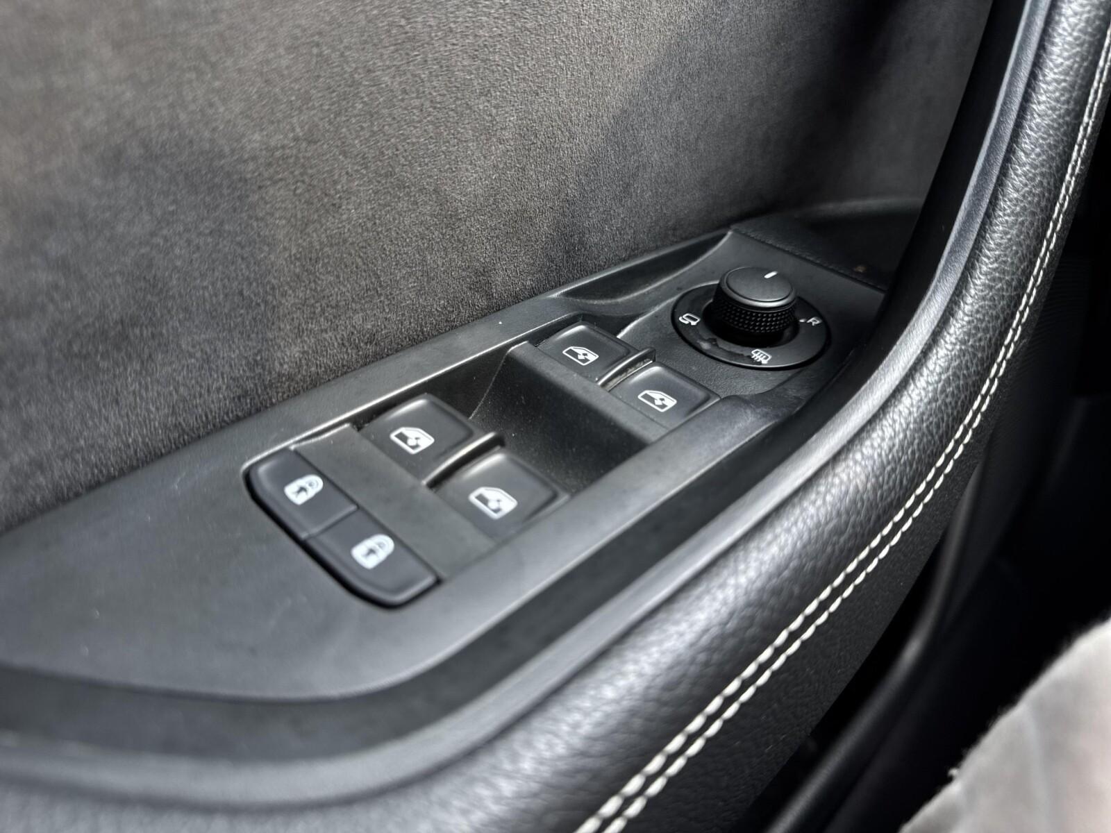 Sportline 272KM, Ambiente, Keyless, Tryby jazdy, Kamera, Grzana szyba 19