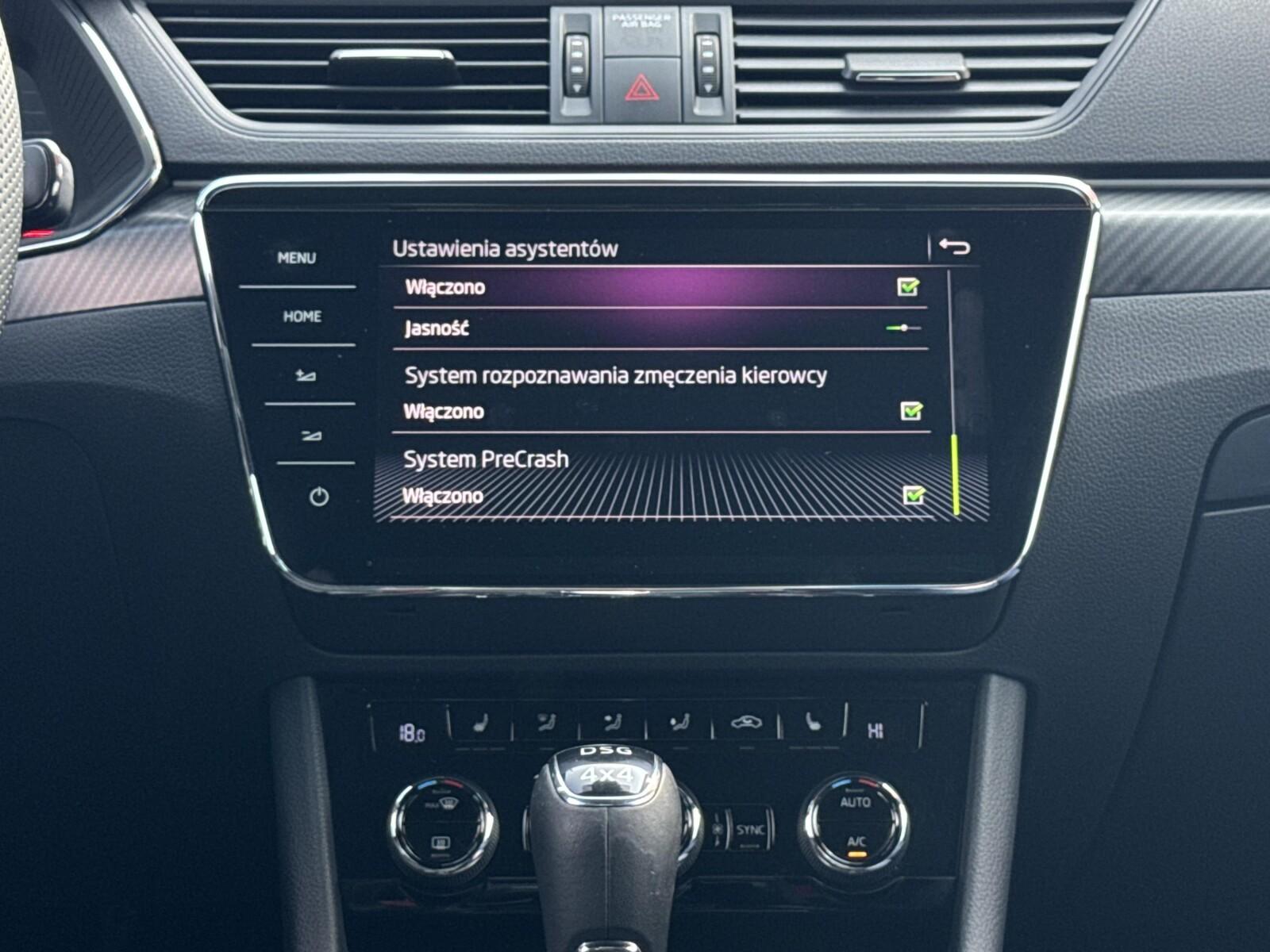 Sportline 272KM, Ambiente, Keyless, Tryby jazdy, Kamera, Grzana szyba 30