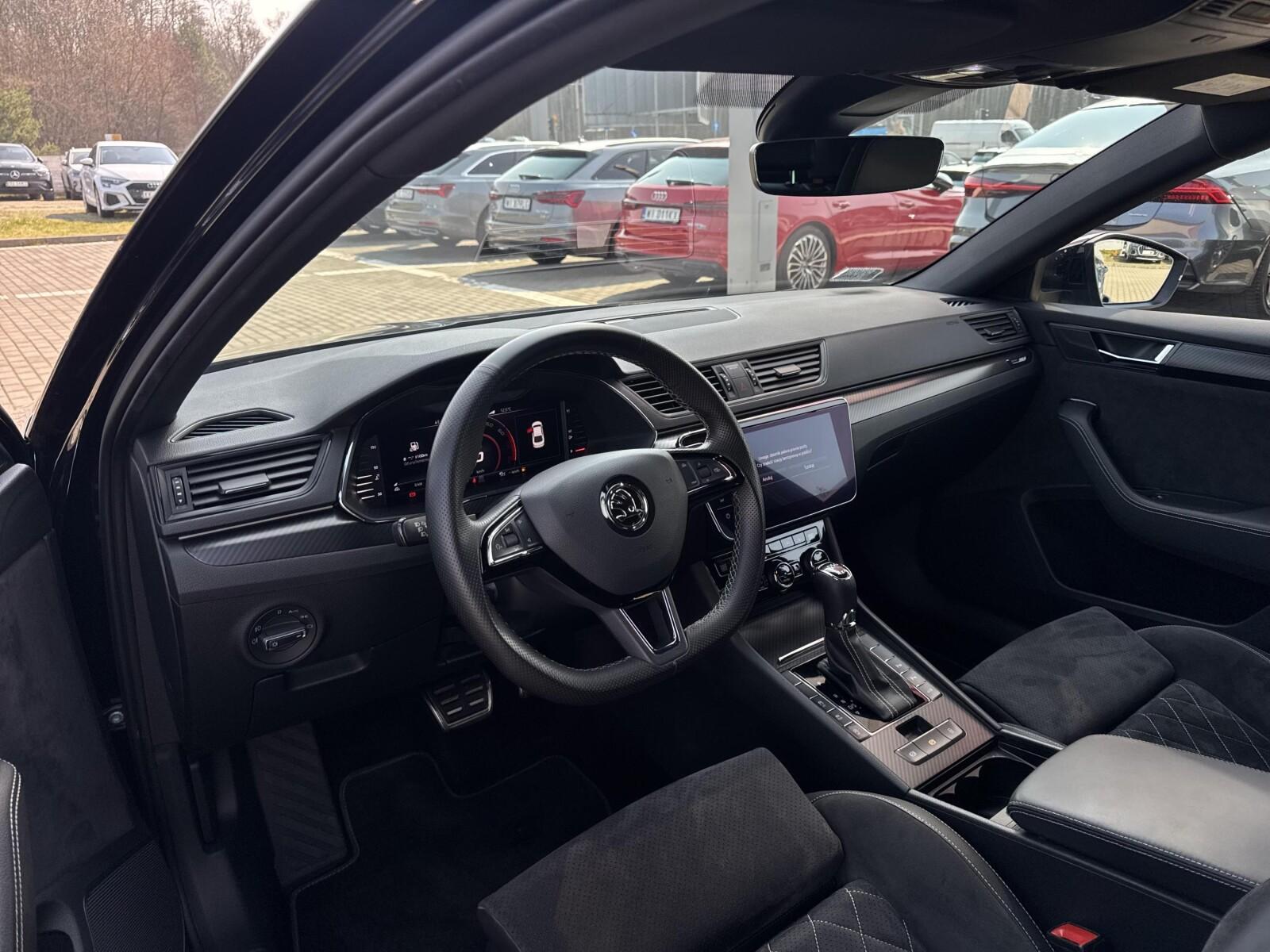 Sportline 272KM, Ambiente, Keyless, Tryby jazdy, Kamera, Grzana szyba 17
