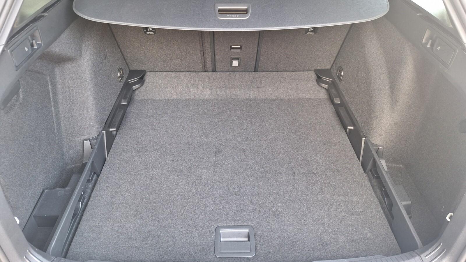 R-Line ASO 2.0TSI 190KM bezwypadkowy MatrixLED Ambiente Webasto VAT 11