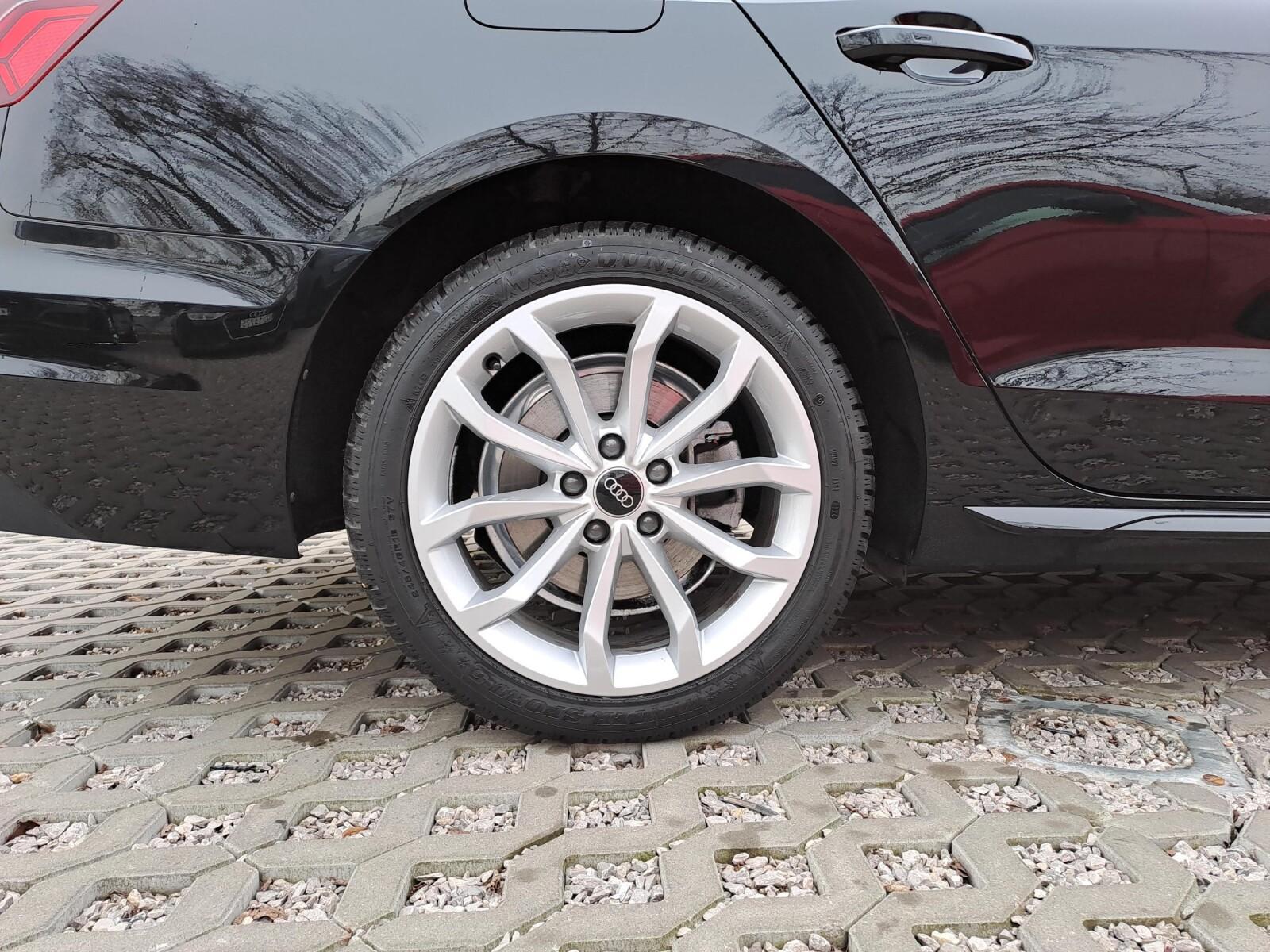 Audi A4 null 15