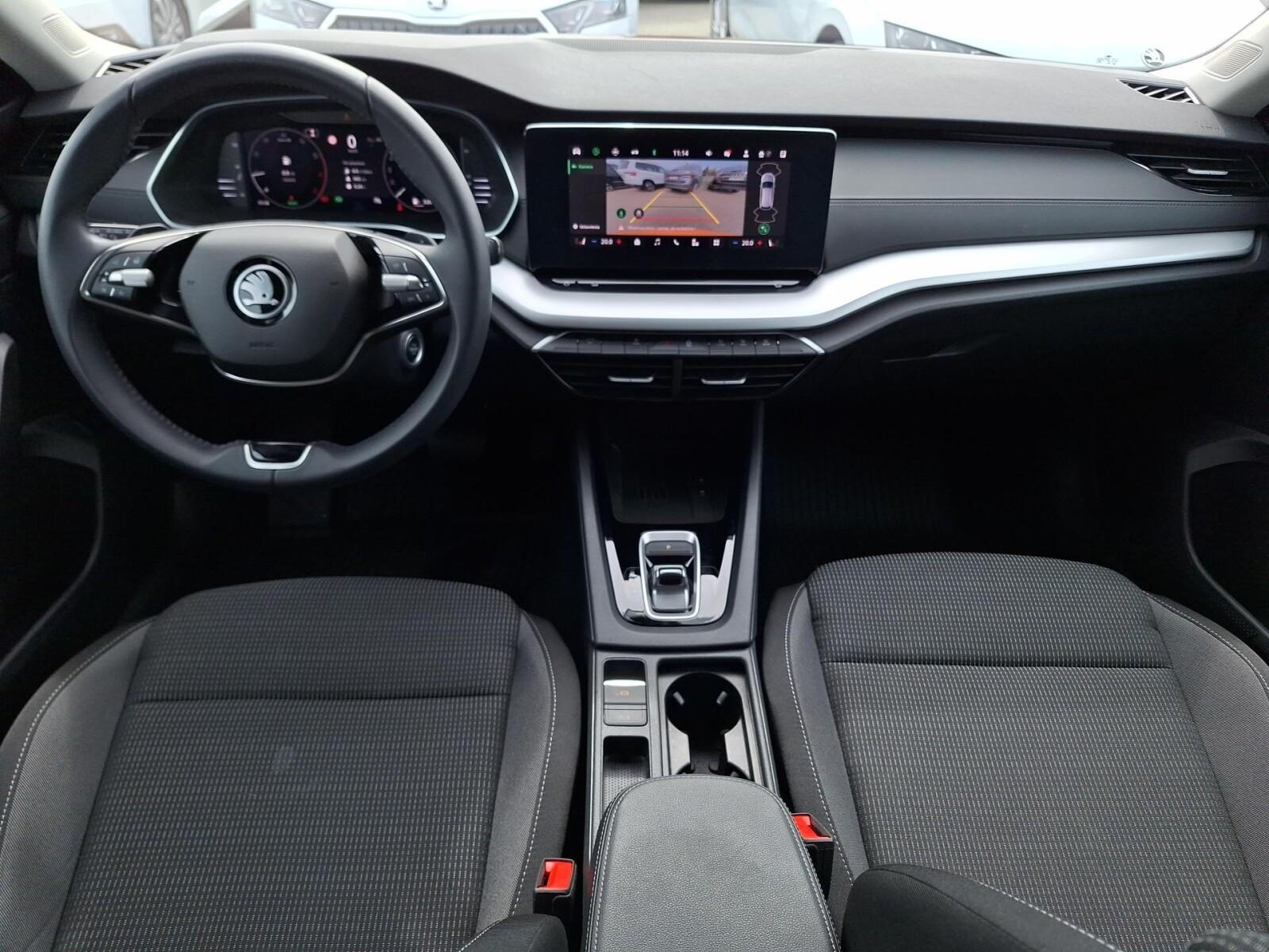 Selection 1,5 TSI 115KM DSG m-HEV, Salon Polska 13
