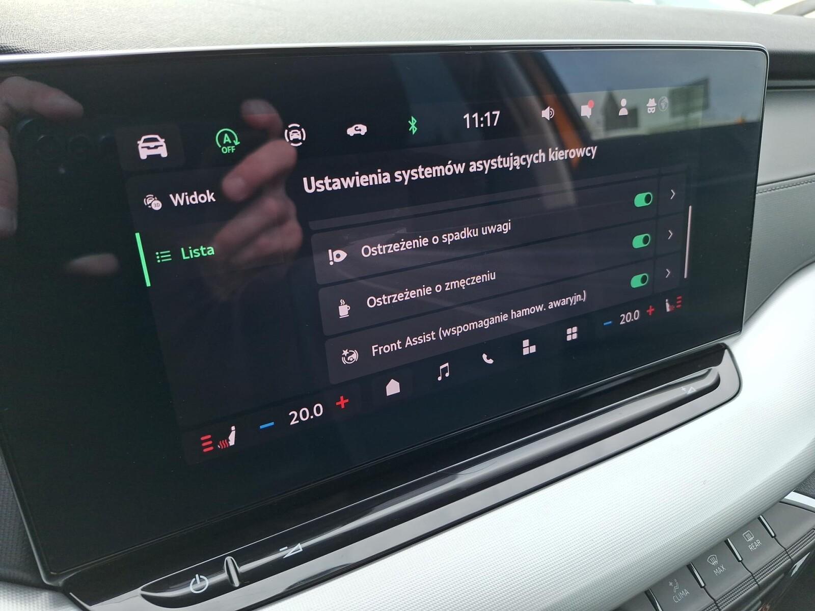Selection 1,5 TSI 115KM DSG m-HEV, Salon Polska 19