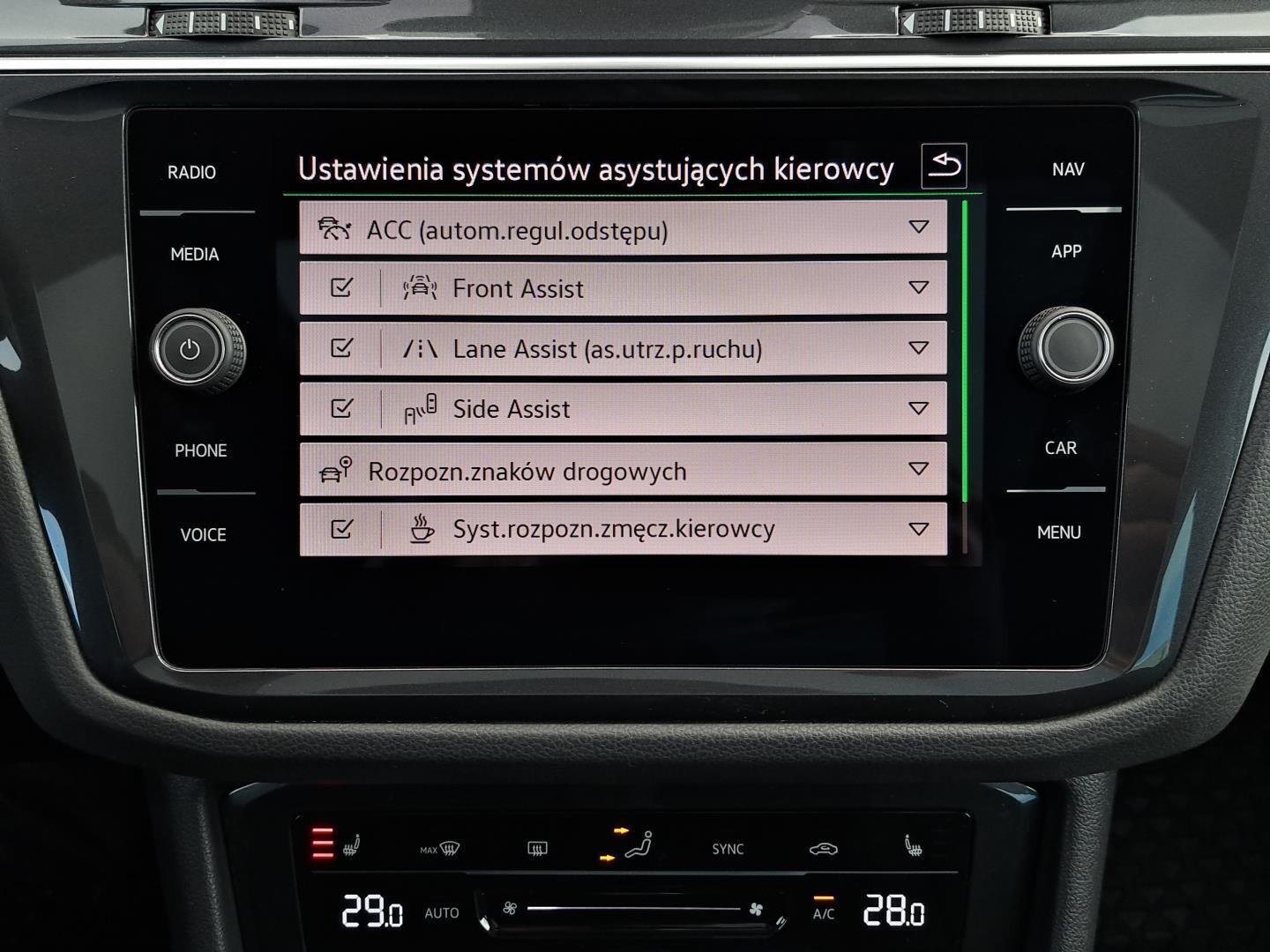 Elegance 4Motion 2.0TSI 190KM DSG Matrix Panorama Virtual Nav ACC FV23 28