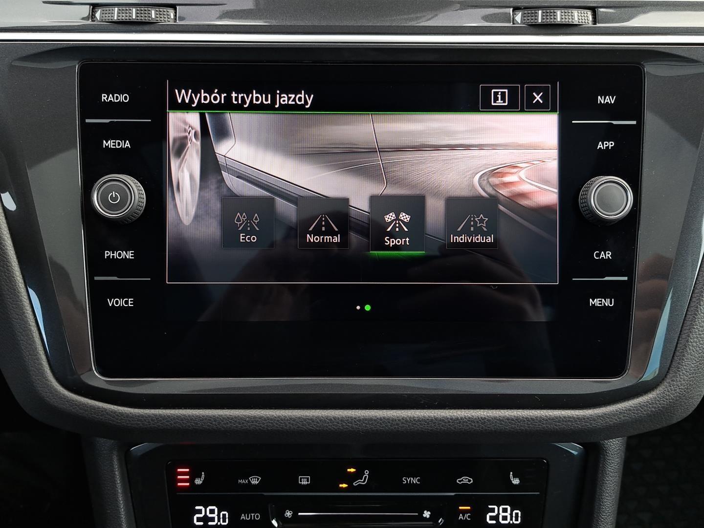 Elegance 4Motion 2.0TSI 190KM DSG Matrix Panorama Virtual Nav ACC FV23 25