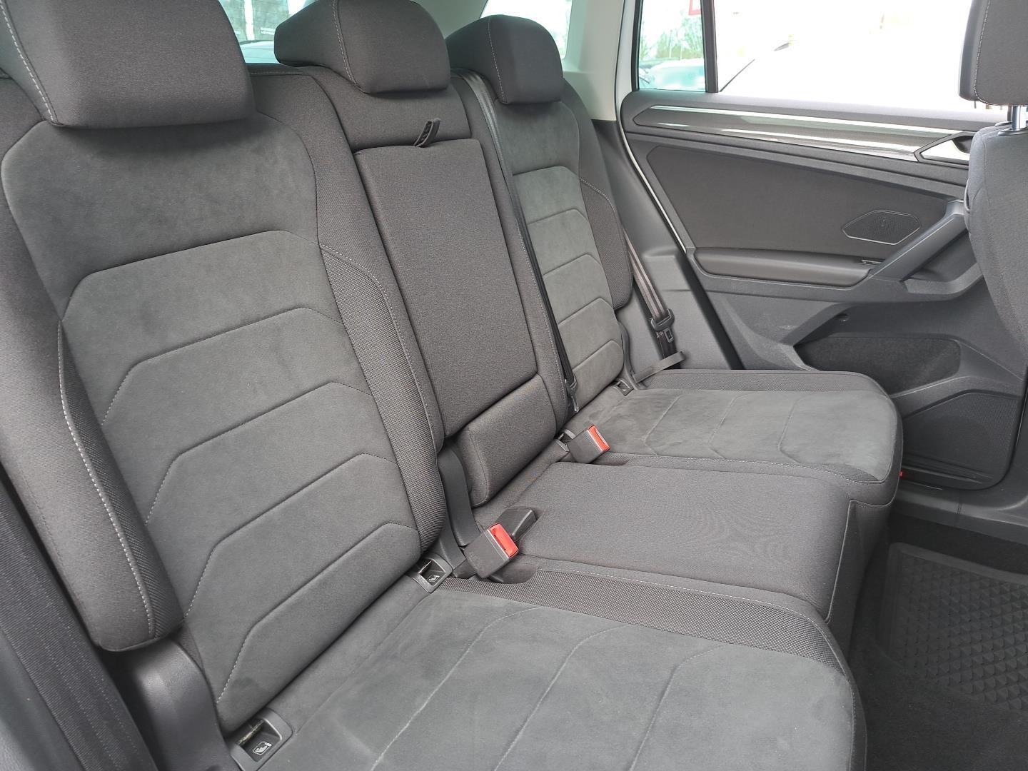 Elegance 4Motion 2.0TSI 190KM DSG Matrix Panorama Virtual Nav ACC FV23 12