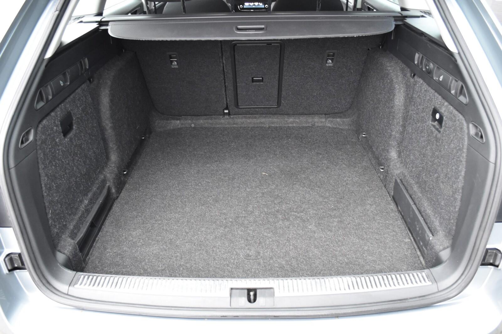 SalonPL TDI 200KM DSG Combi Ambition ACC Comfort Kessy NAVI Matrix VAT 30