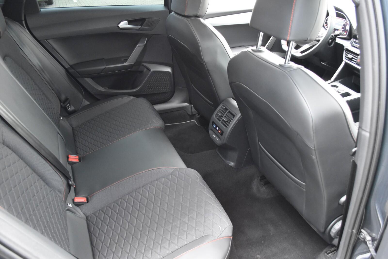 SalonPL ST FR TSI 150KM|DSG|Kamera|ACC|Beats|Kessy|LaneAssist|VAT23% 39