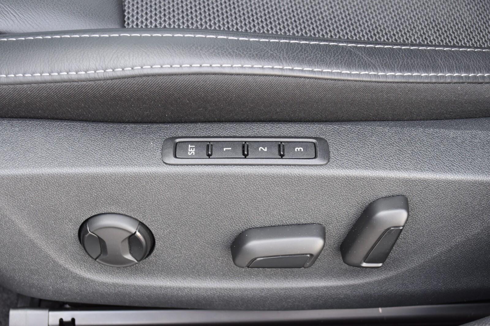 2.0TDI 150KM Combi STYLE DSG Full LED Półskóra+el.Fotele FV23 34