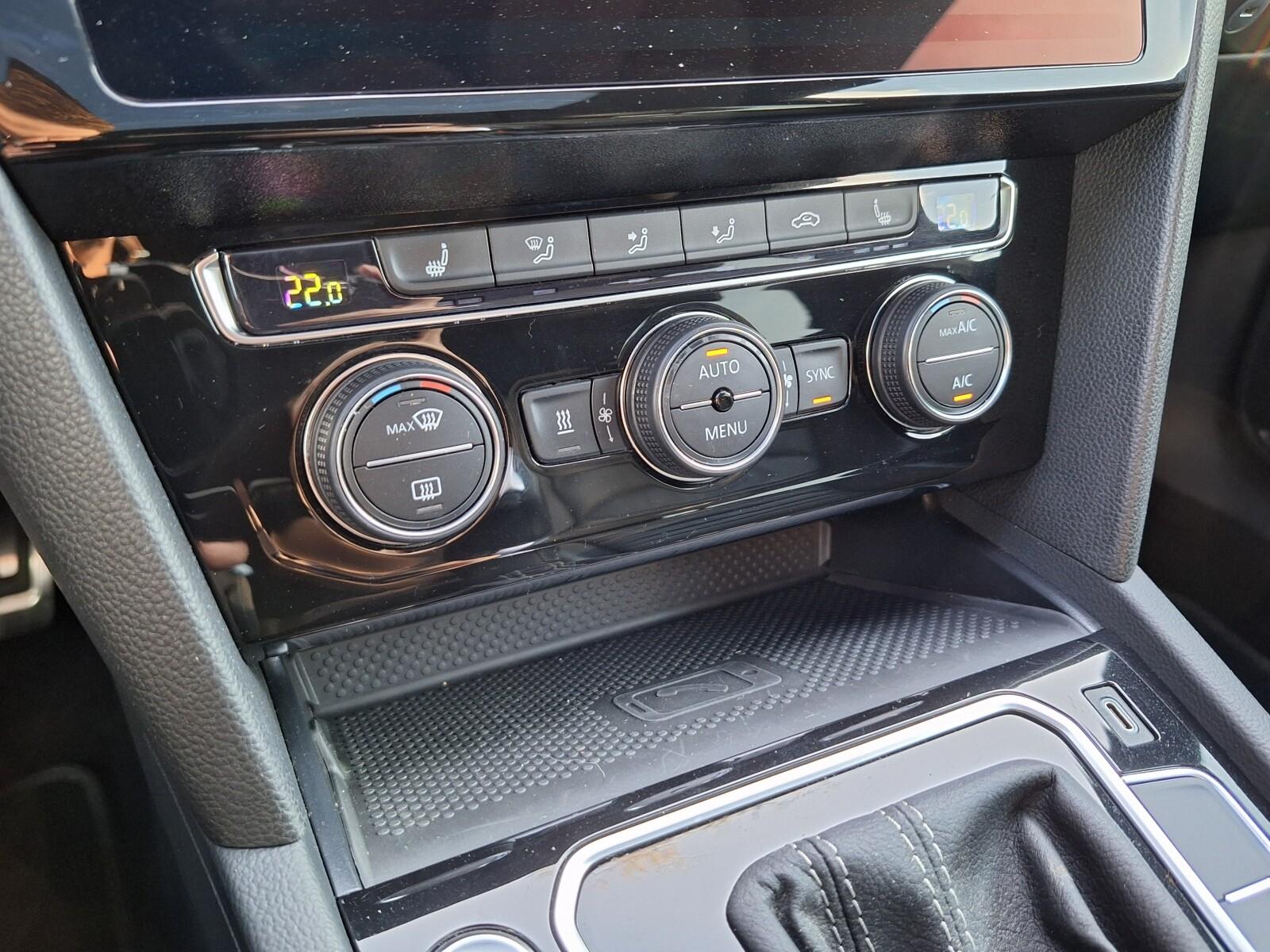 4x4 335KM R-Line | ABT | DCC | Panorama | Webasto | Dynaudio | FV23% 26