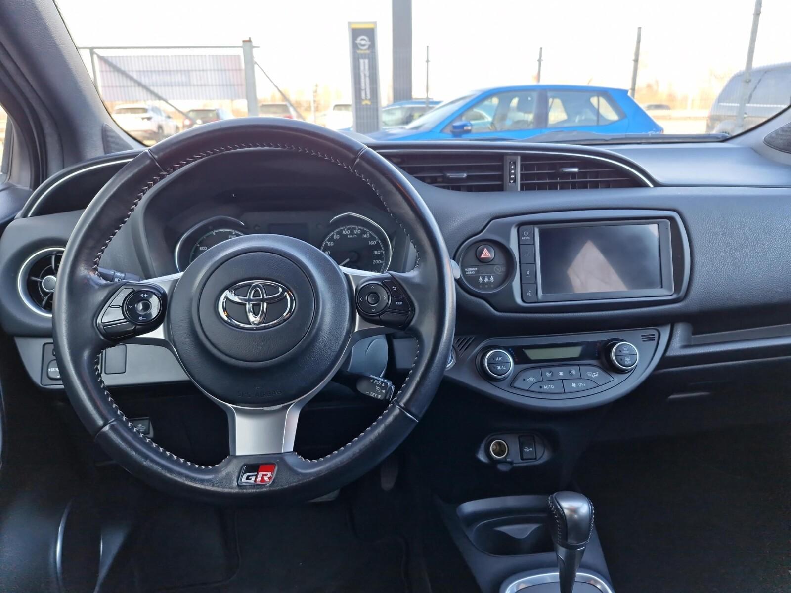 1.5 HSD GR Sport 100KM | Kamera | Pakiet Smart | Pakiet Safety 12