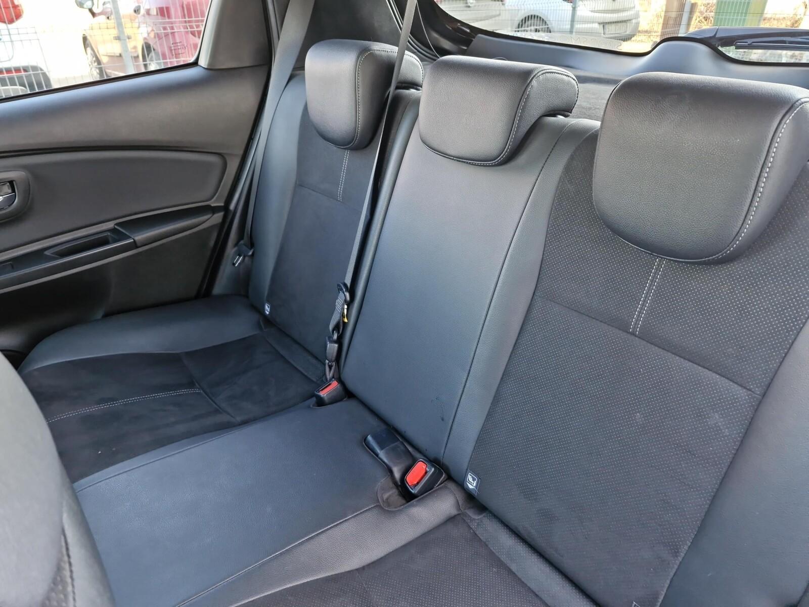1.5 HSD GR Sport 100KM | Kamera | Pakiet Smart | Pakiet Safety 15