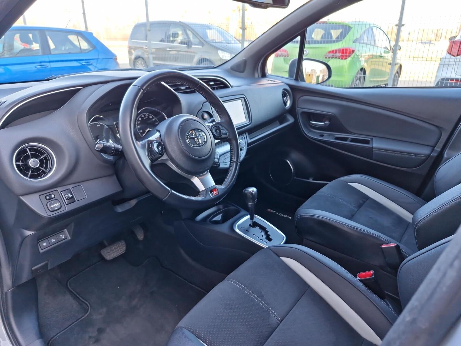 1.5 HSD GR Sport 100KM | Kamera | Pakiet Smart | Pakiet Safety 8