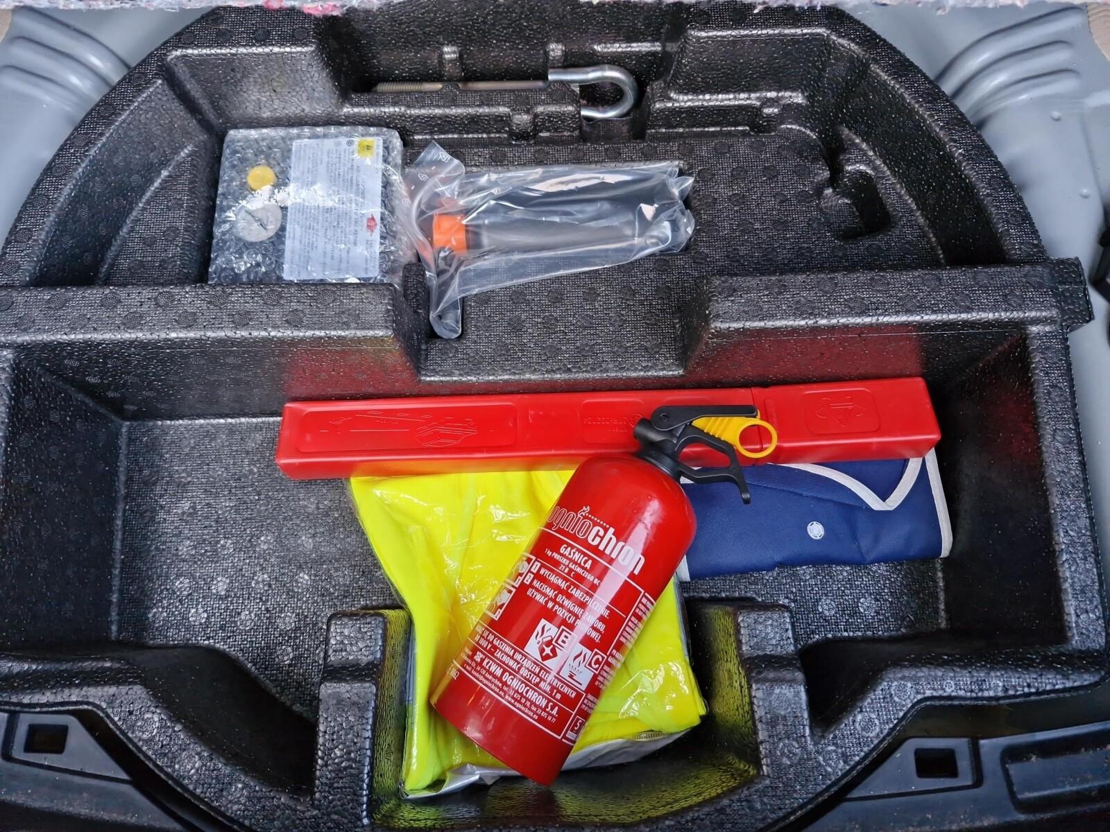 1.5 HSD GR Sport 100KM | Kamera | Pakiet Smart | Pakiet Safety 17